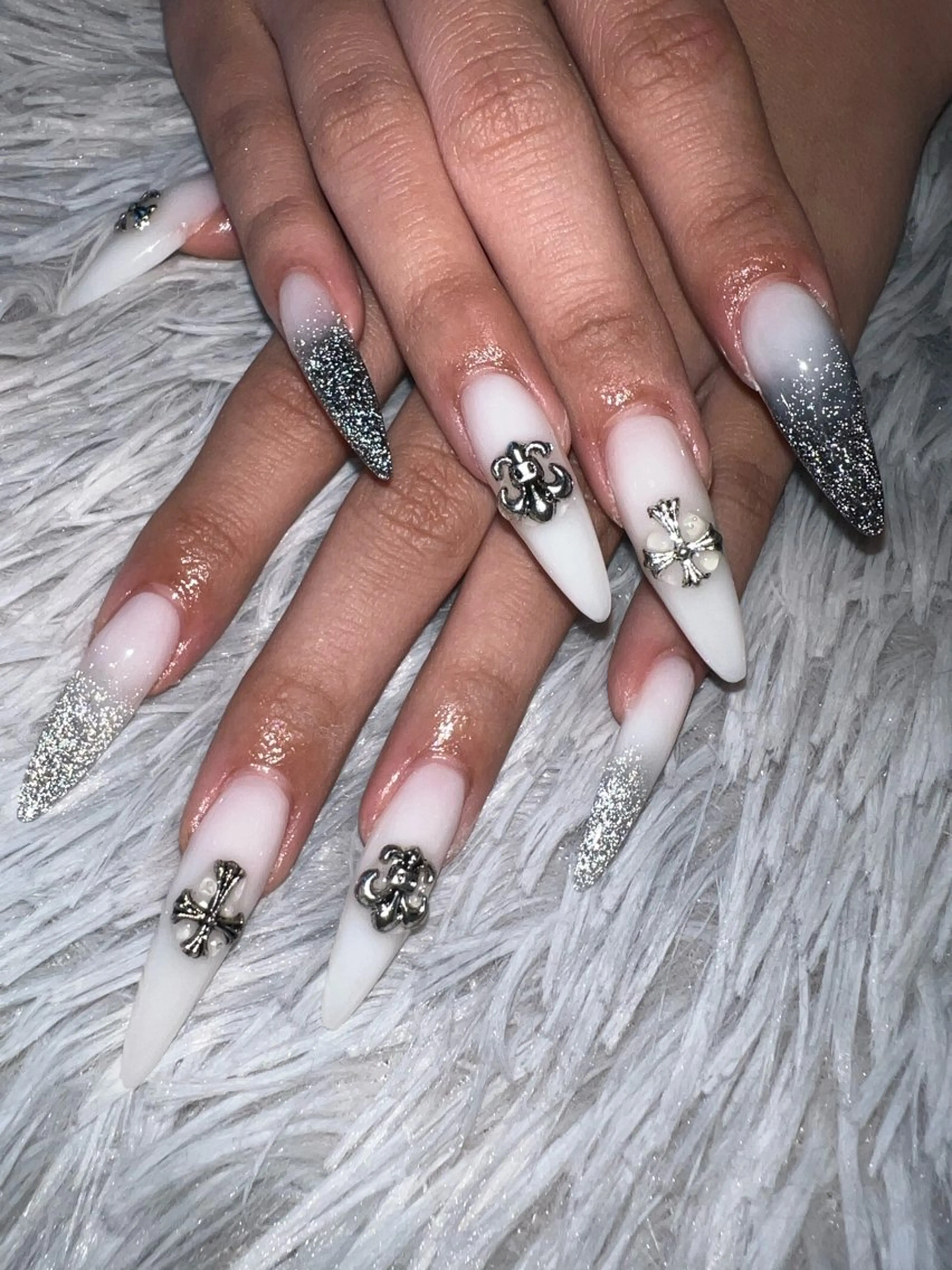 ネイル グラデーション スカルプネイル ハンドネイル シェヌネイル JURAのネイルデザイン