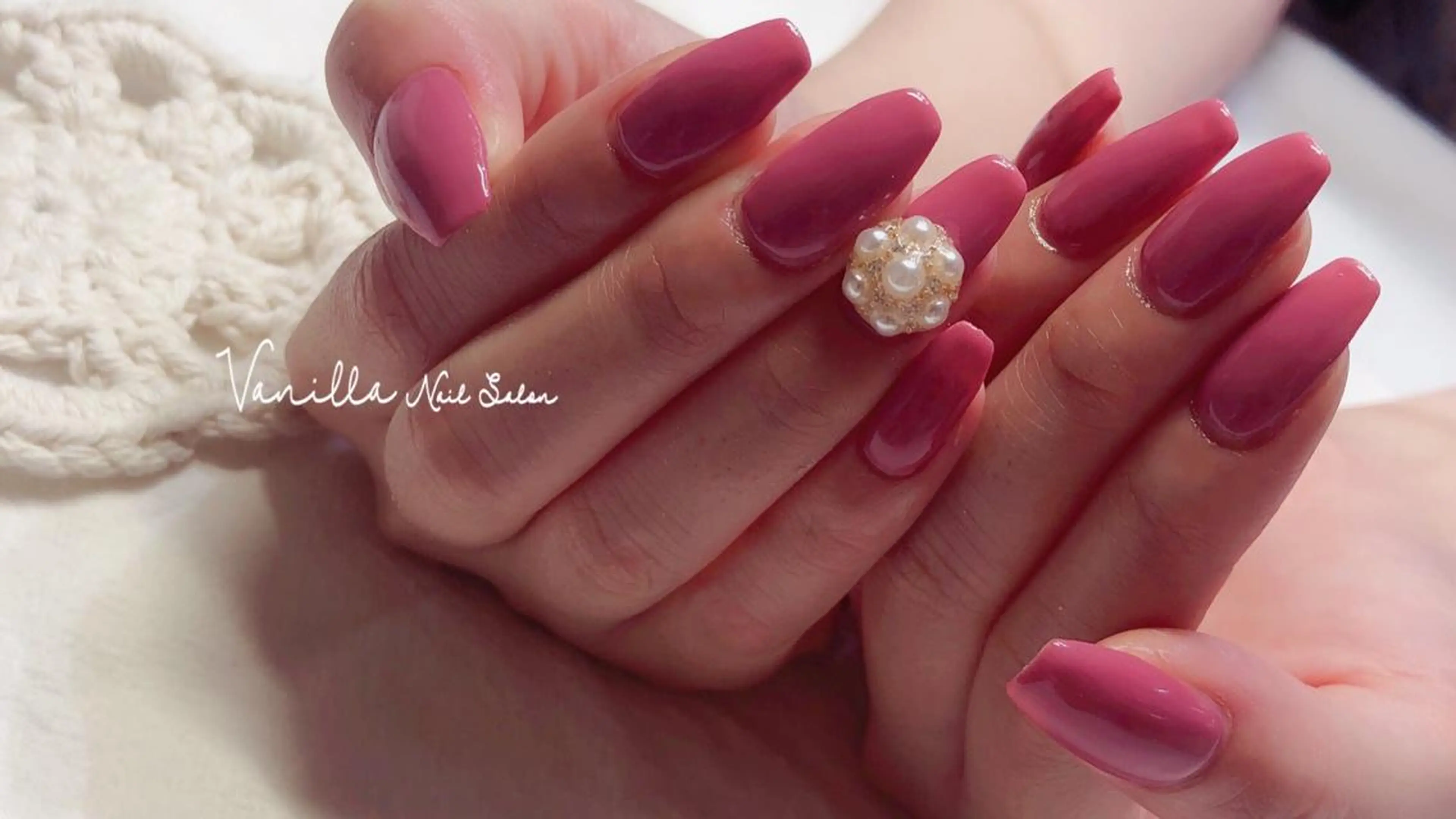 ネイル ストーンネイル ハンドネイル Vanilla ネイルサロン　西川口のネイルデザイン