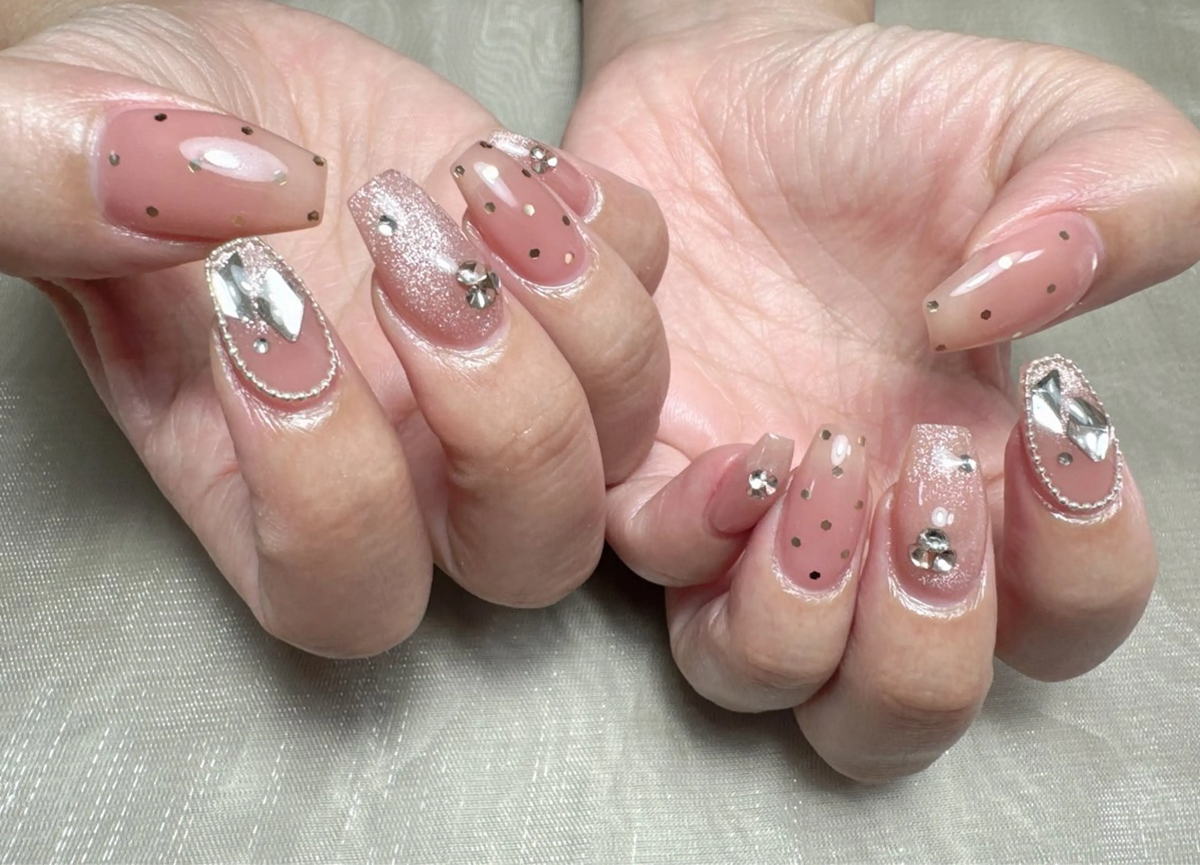 ネイル L.Nail所属・L.nail 【エル.ネイル】のネイルデザイン