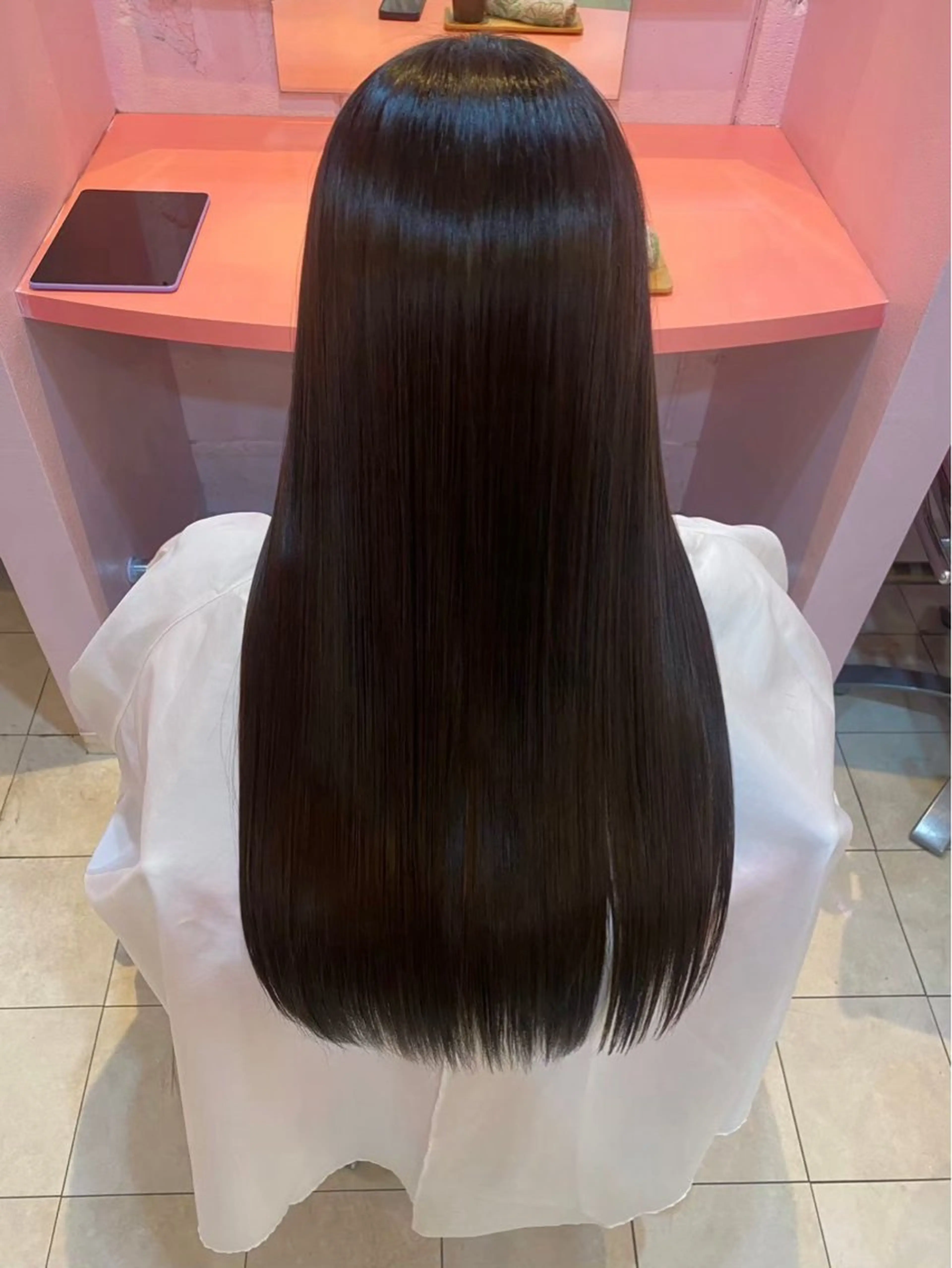 ミディアム 𝙼𝚒𝚎𝚗𝚎 𝚙𝚒𝚗𝚔所属・山本 葵のヘアスタイル