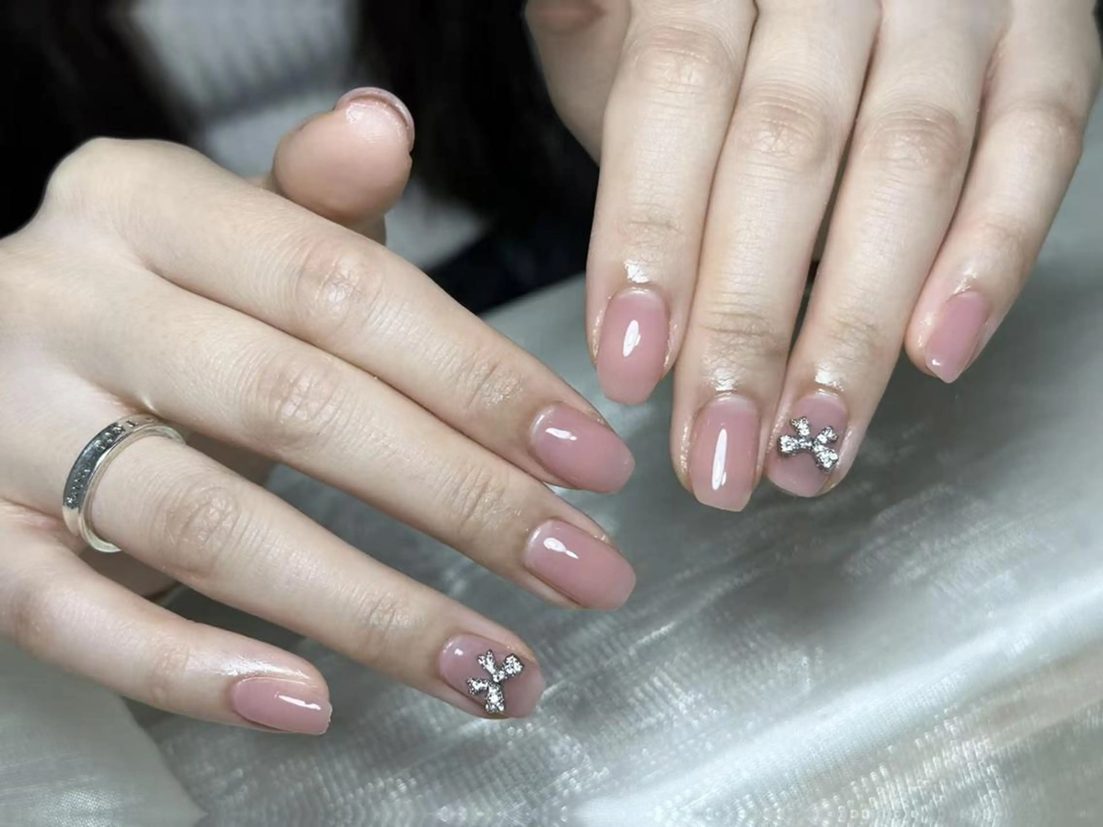 💎ワンカラー+2個パーツ無料【初回ジェルオフ無料ケア込み】5500の写真