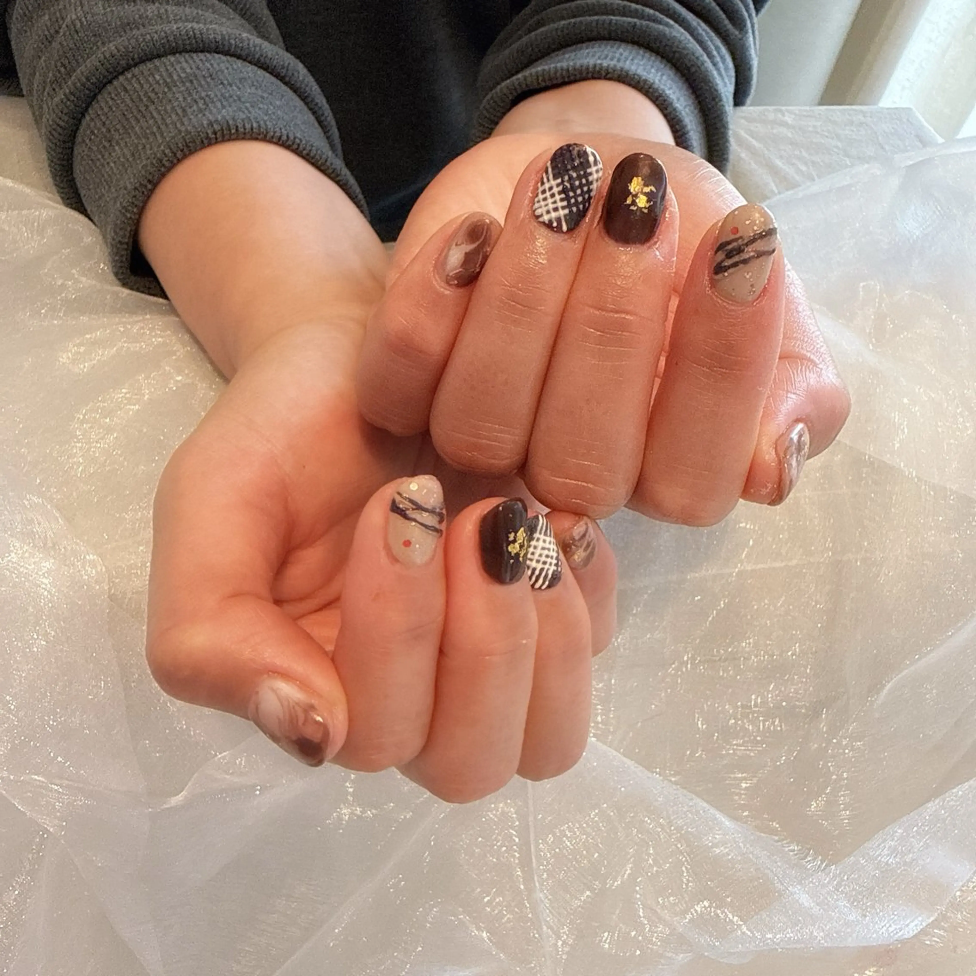 ネイル ブラウン ジェルネイル ニュアンスネイル シンプルネイル バレンタイン NailArtist Mayuのネイルデザイン