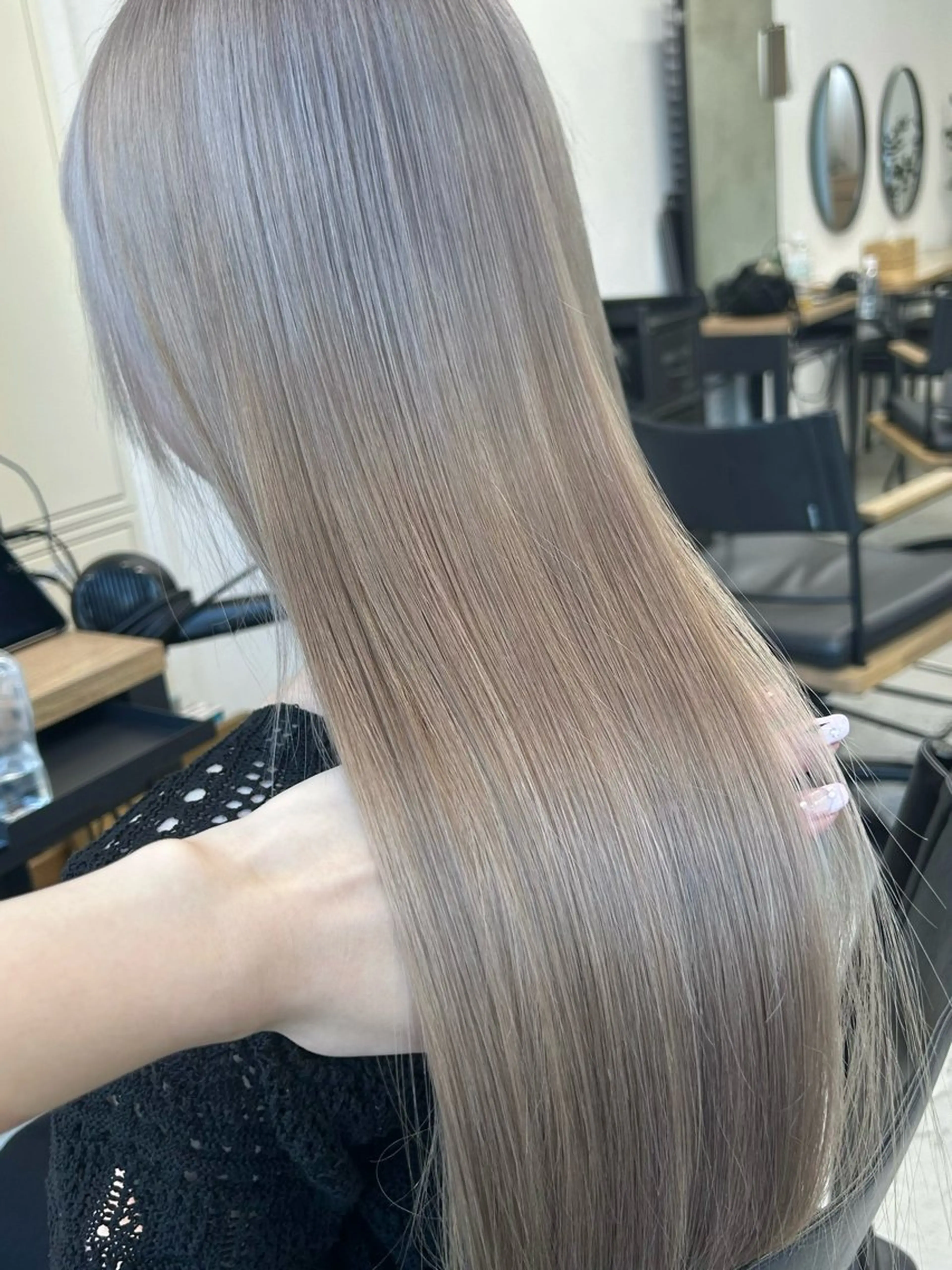 ロング カラー 透明感カラー グレージュ トリートメント ヘアカラー トリートメント 韓国/ハイトーン/ ボブ🎀MIKU🎀のヘアスタイル