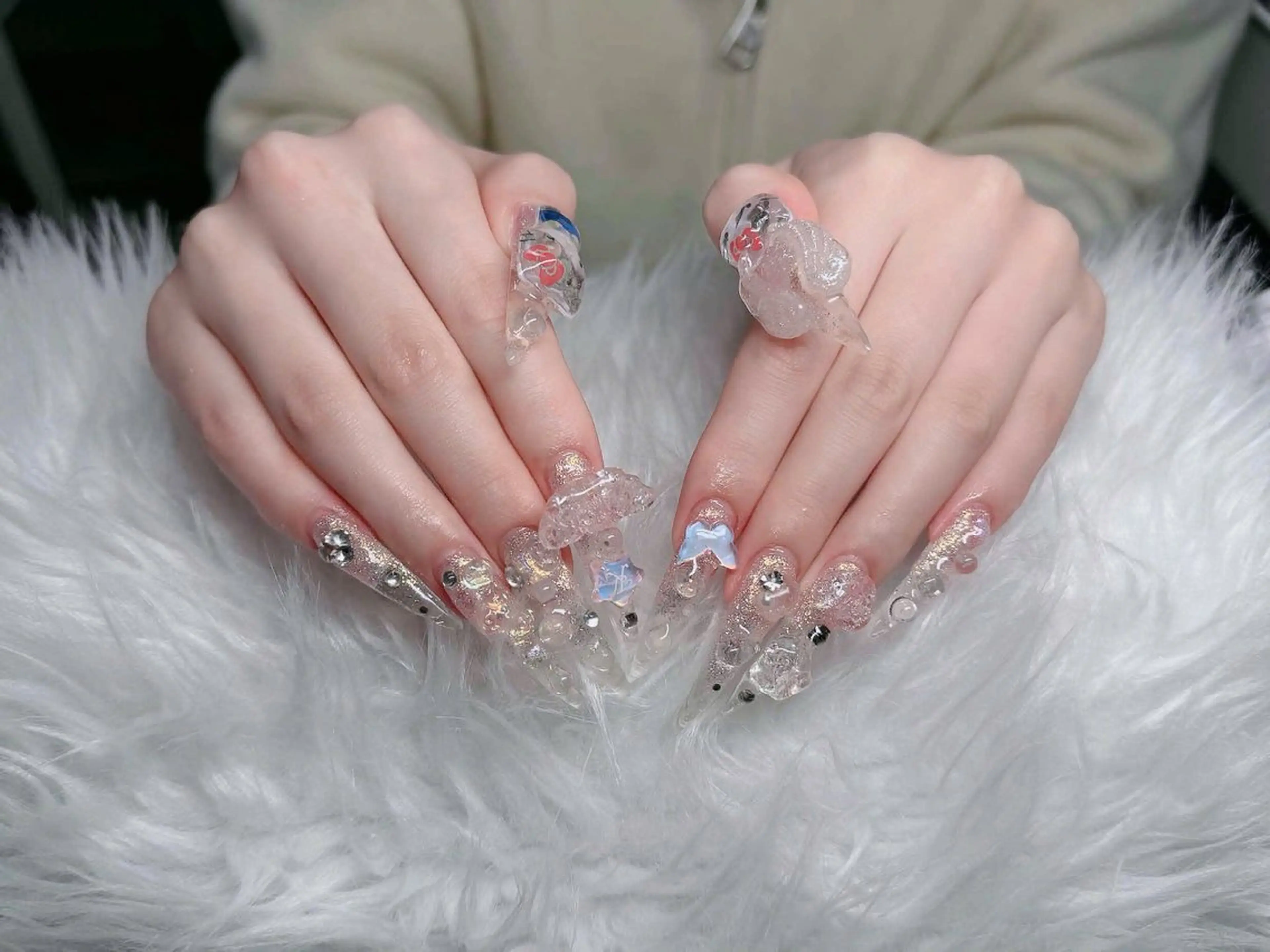 ネイル オーロラネイル フレンチネイル ジェルネイル ハロウィン 韓国ネイル ハンドネイル H.baby Nail Salonのネイルデザイン