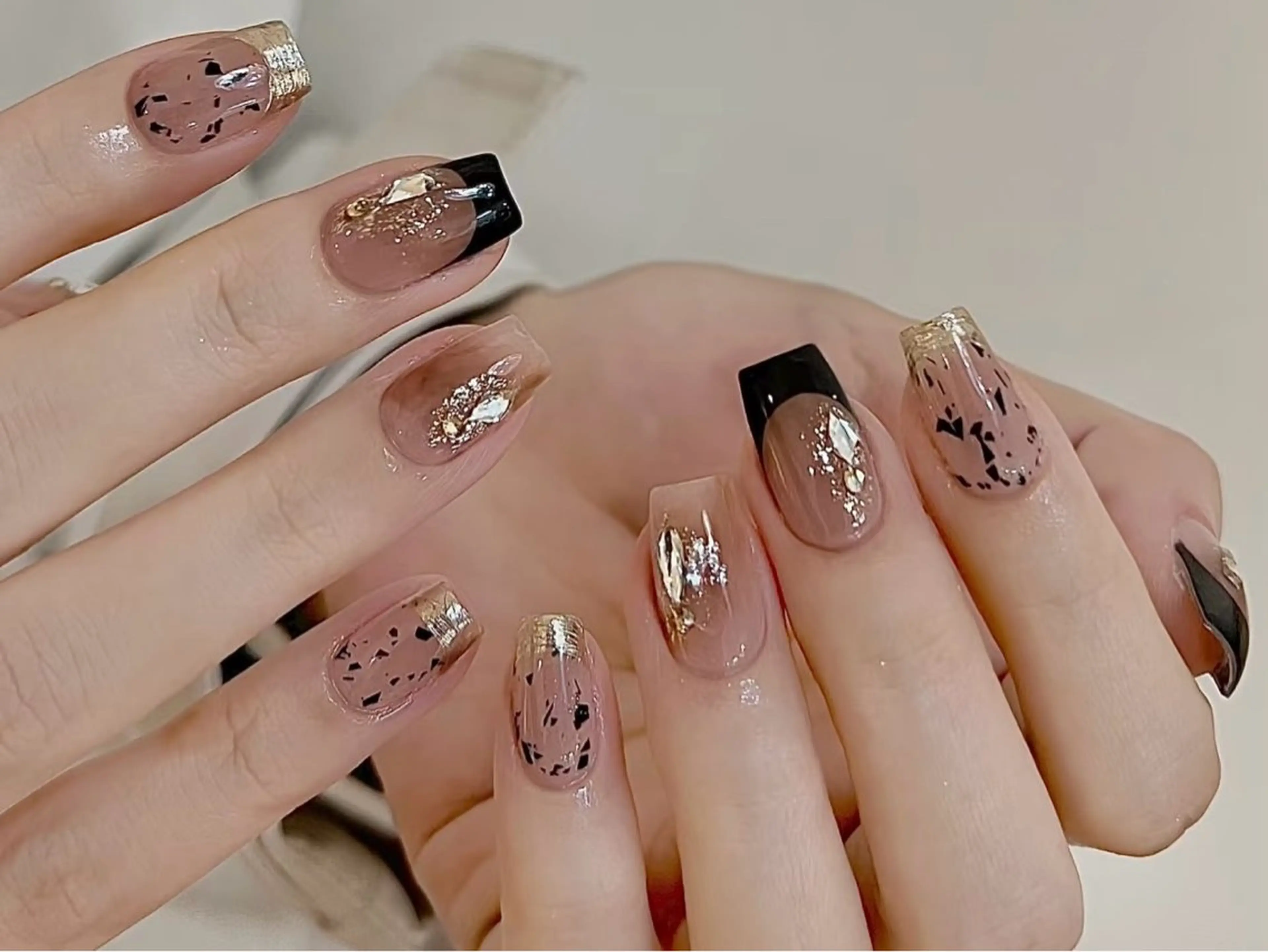 ネイル ハンドネイル TOUTOU所属・TOUTOU. Yuriのネイルデザイン