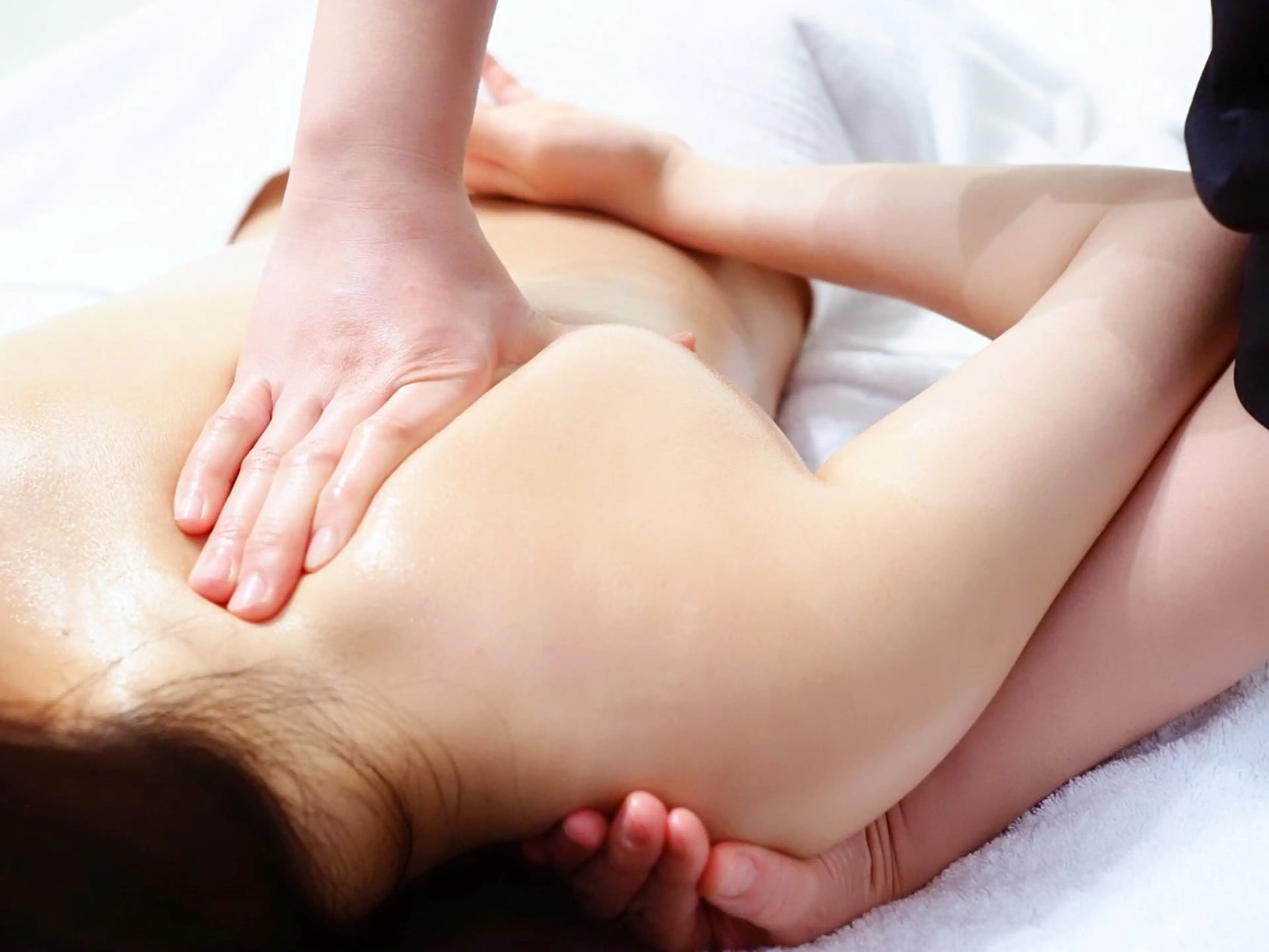 ✨【新規限定】全身オイルリンパマッサージ60分✨オールハンドでむくみ・疲れを徹底ケア💆‍♀️完全個室⭕️の写真