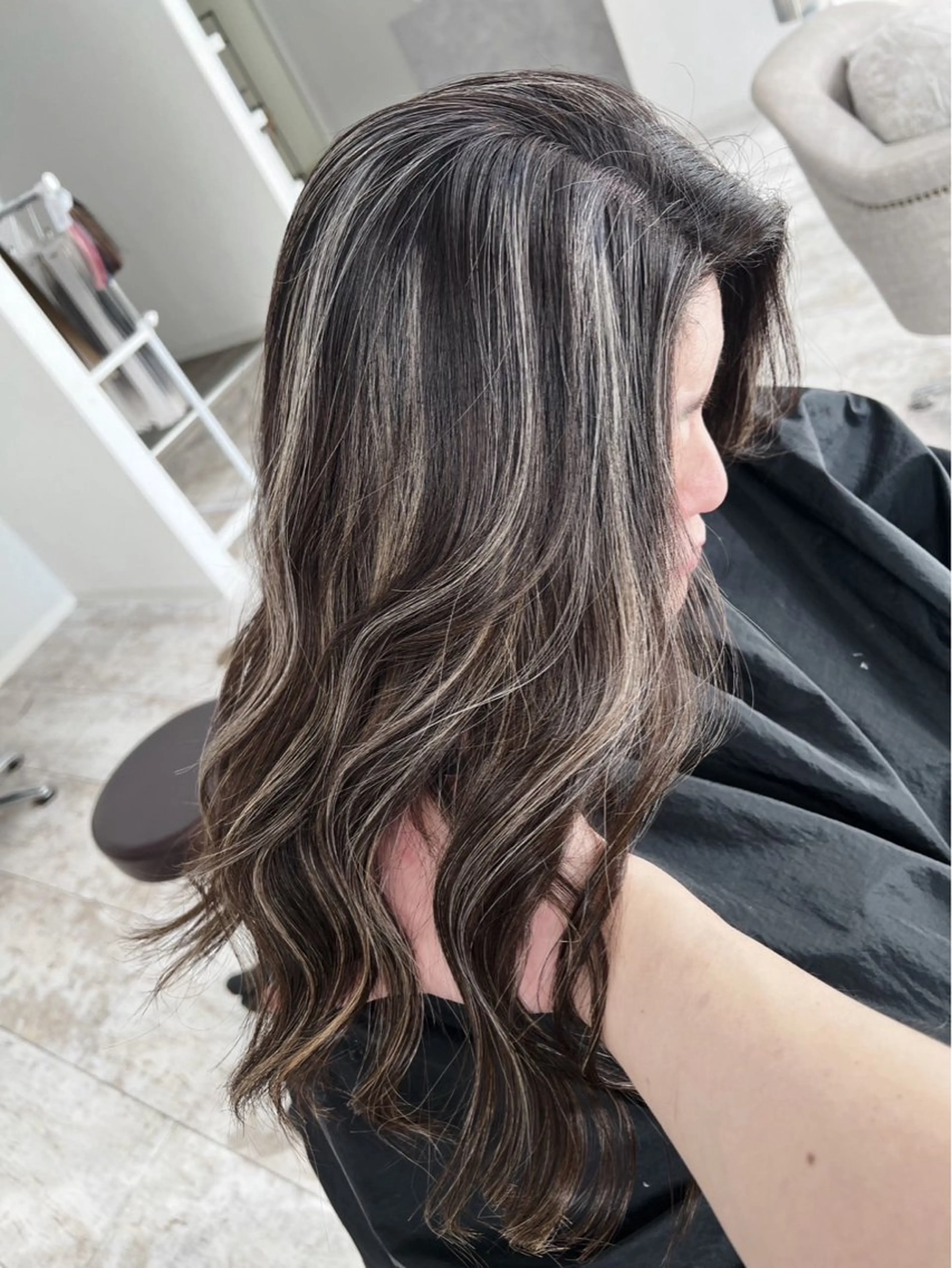 セミロング カラー ダークグレー ダークグレージュ グレージュ ハイライトカラー ハイライト ヘアカラー トリートメント ROBIN所属・指名数No.1 /NAOYAのヘアスタイル