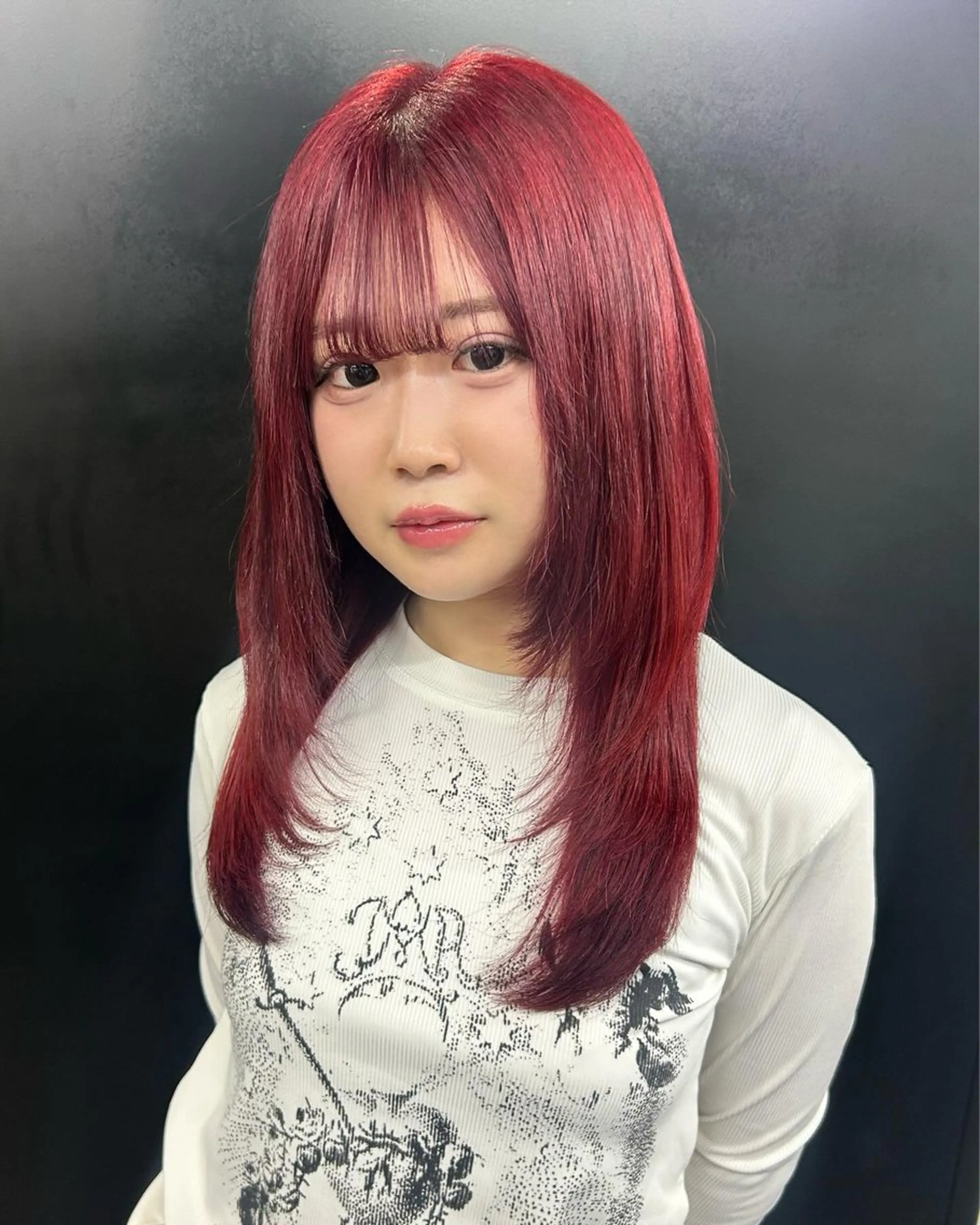 ロング カラー レッドカラー ヘアカラー null 《 栞 》のヘアスタイル