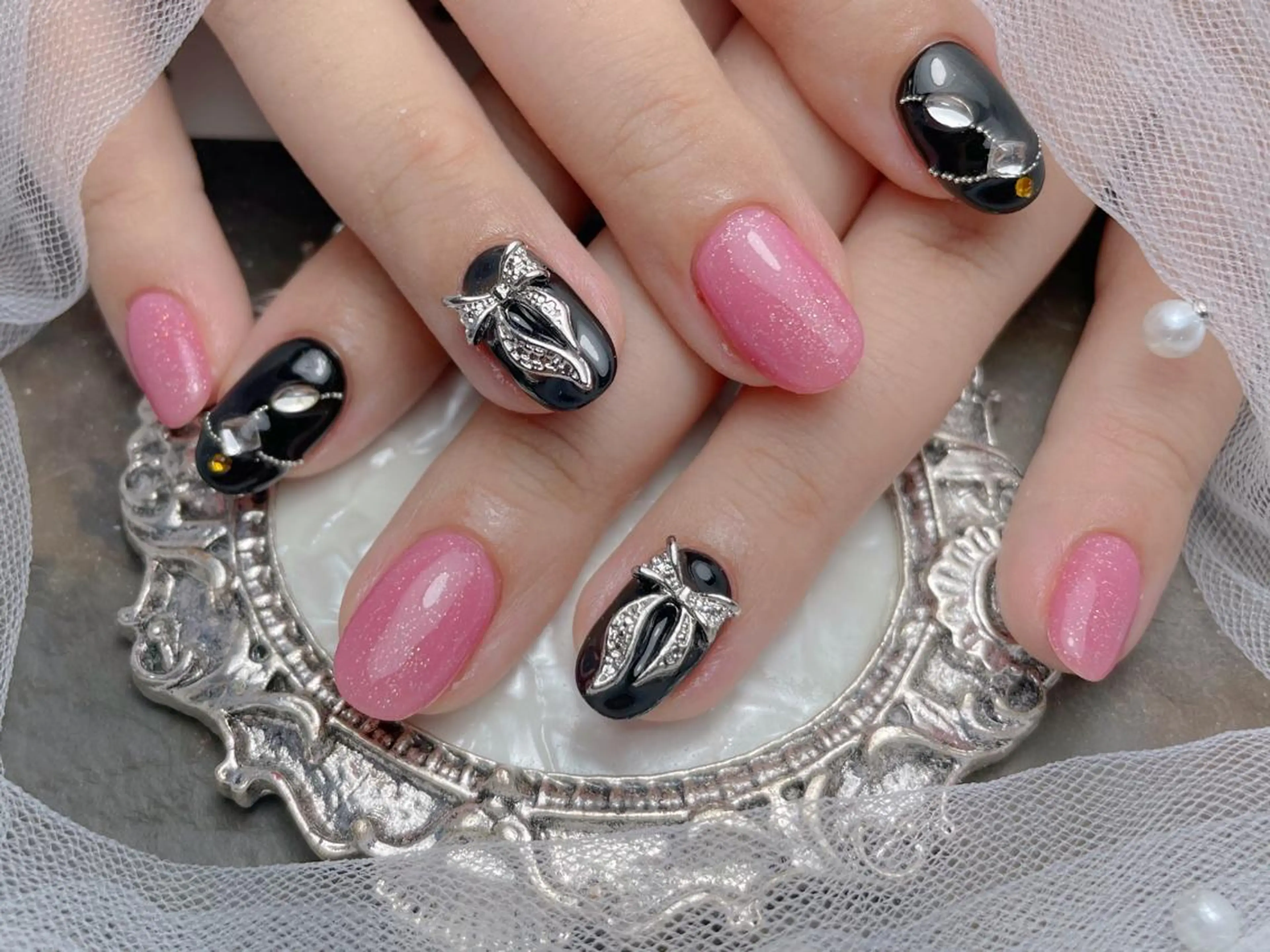 ネイル ハンドネイル マジックミラー所属・マジック ミラーのネイルデザイン