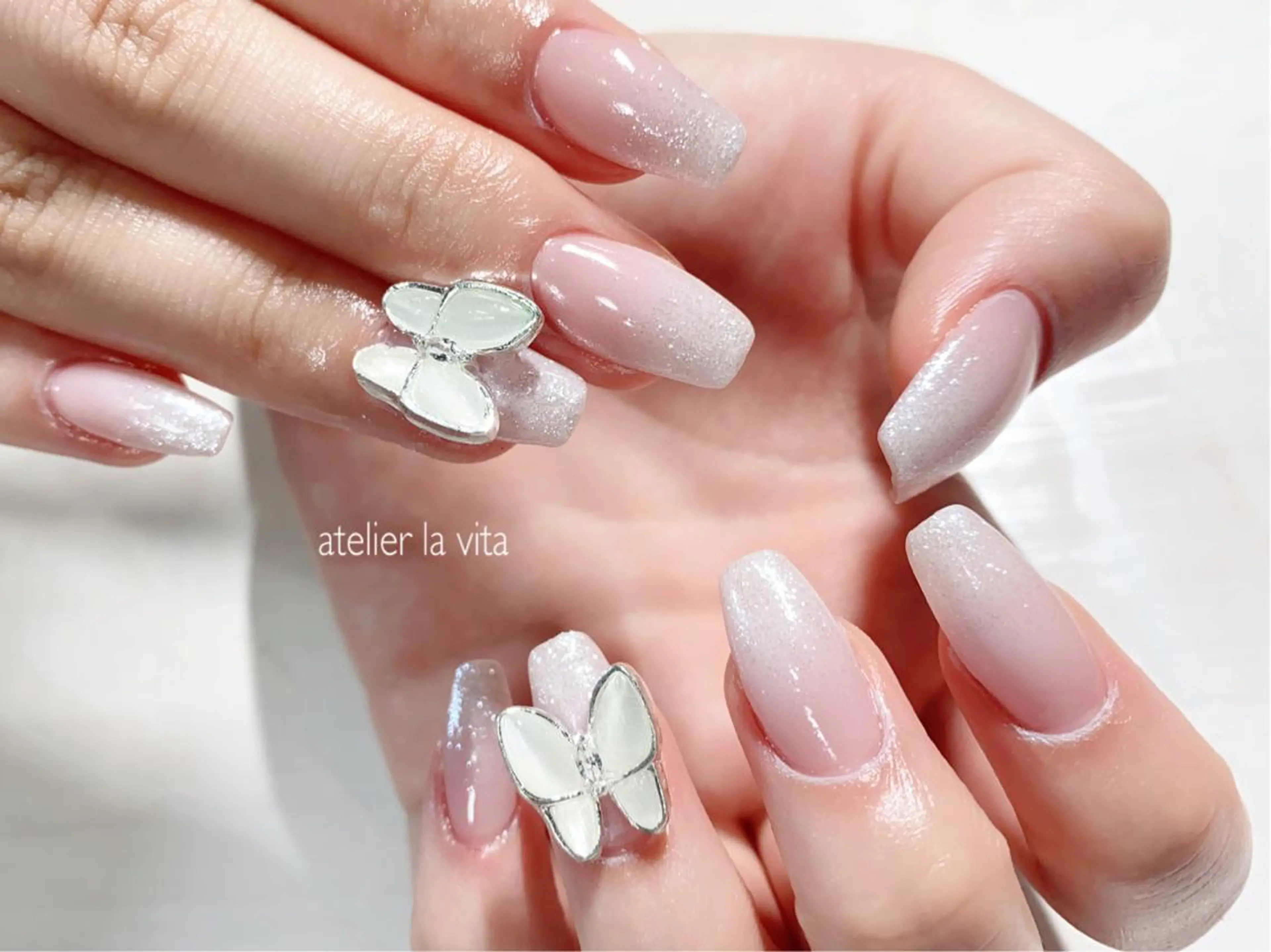 ネイル アートネイル ジェルネイル ハンドネイル atelier la vita所属・lavita. mimuraのネイルデザイン