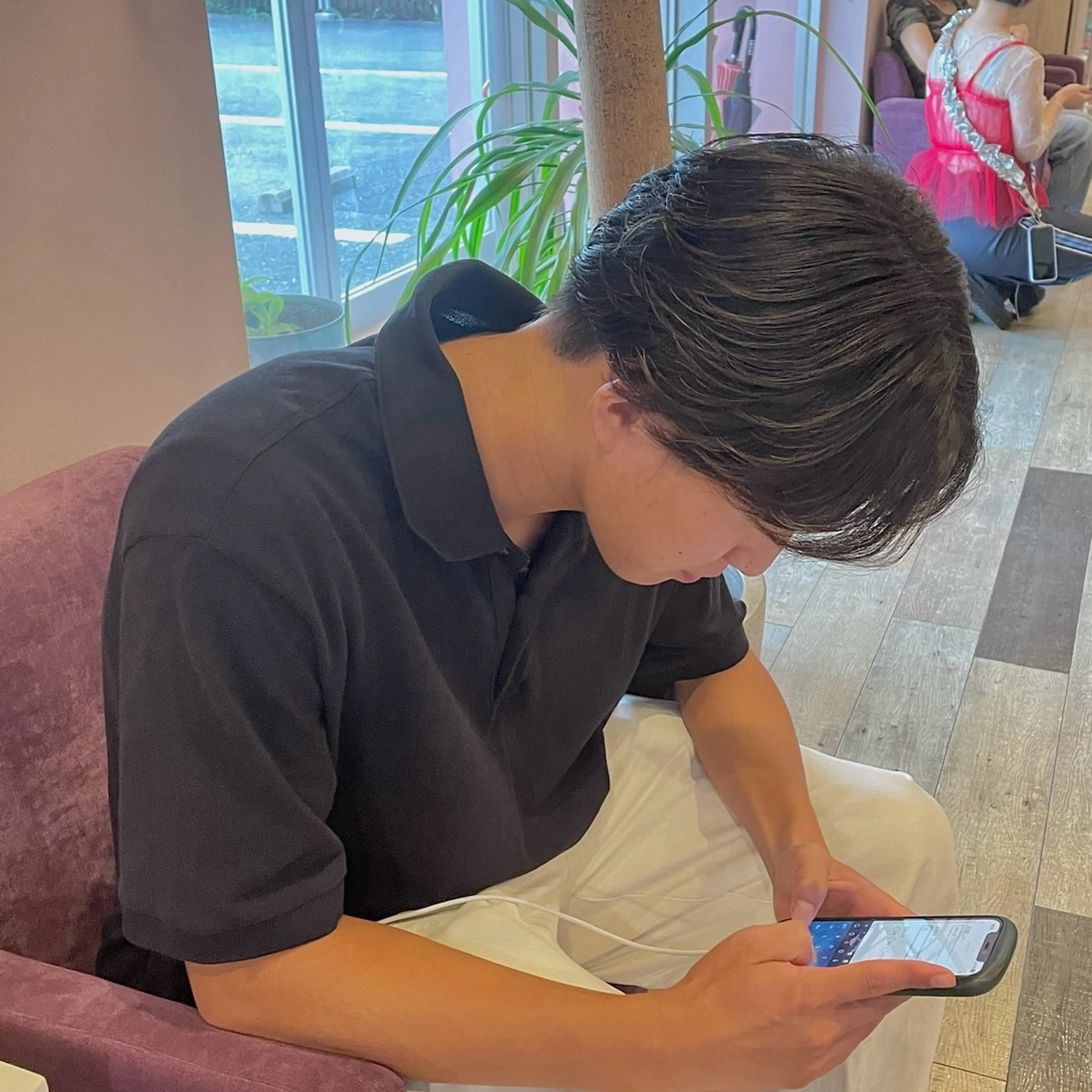 メンズ カルマパーマ メンズ韓国風 メンズパーマ 夏向/ハイトーン /パーマのヘアスタイル