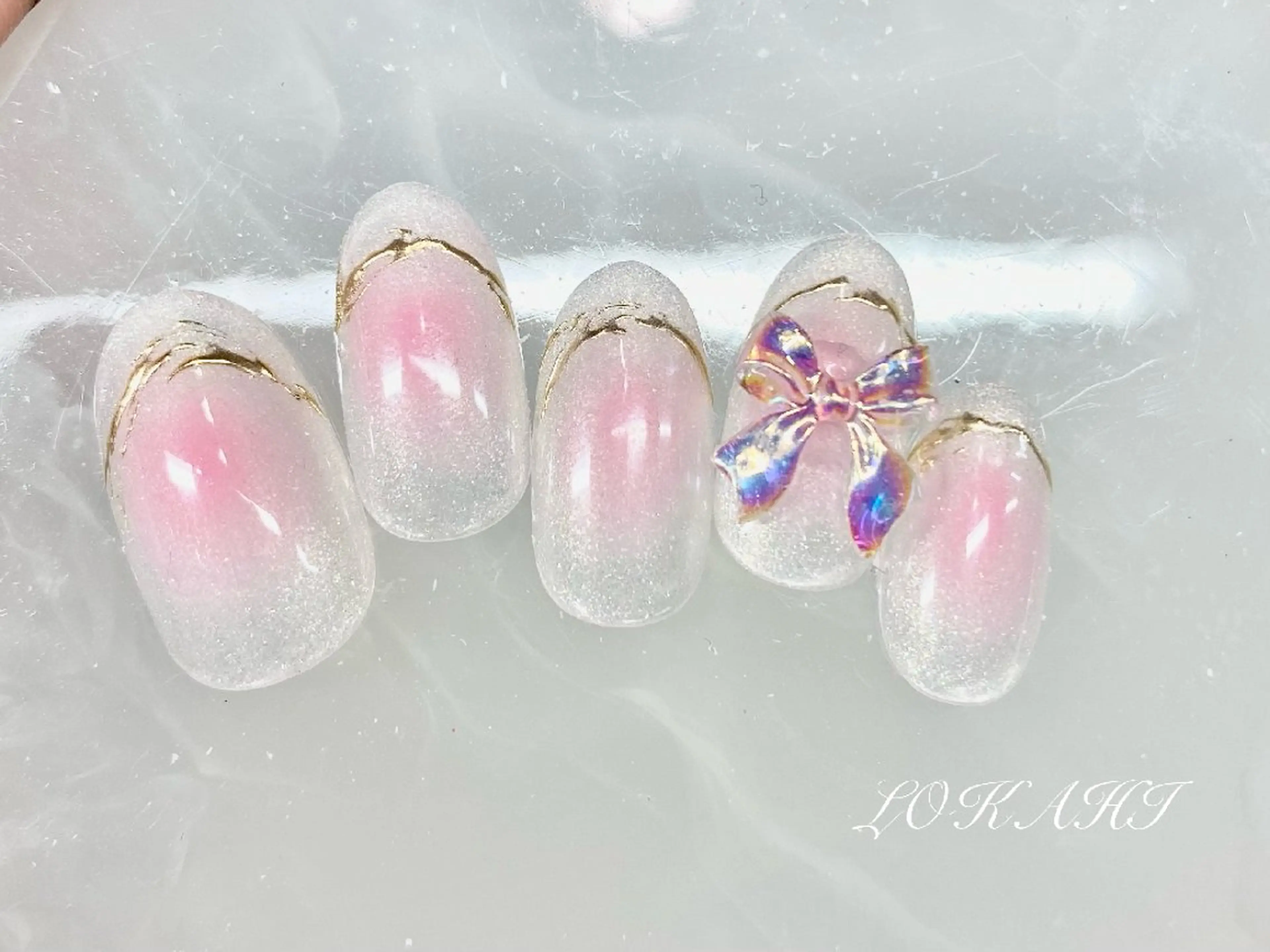 ネイル チークネイル フレンチネイル ガーリー ミラーネイル 冬ネイル ハンドネイル 13日3980円‼️ マグもデザインも◎のネイルデザイン