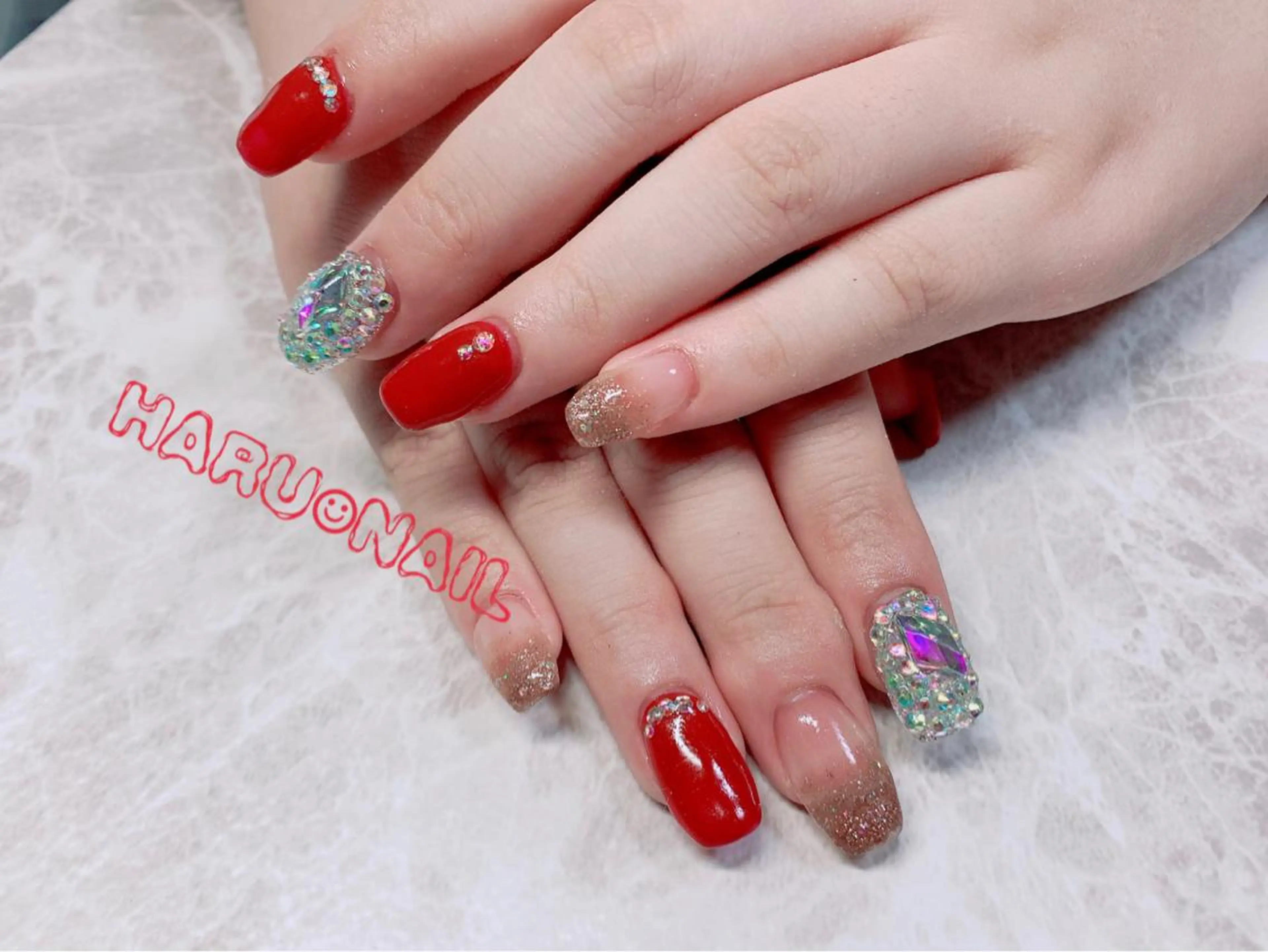 ネイル キラキラネイル 赤色 痩身/脱毛/ネイル HARUKAのエステ・リラクイメージ