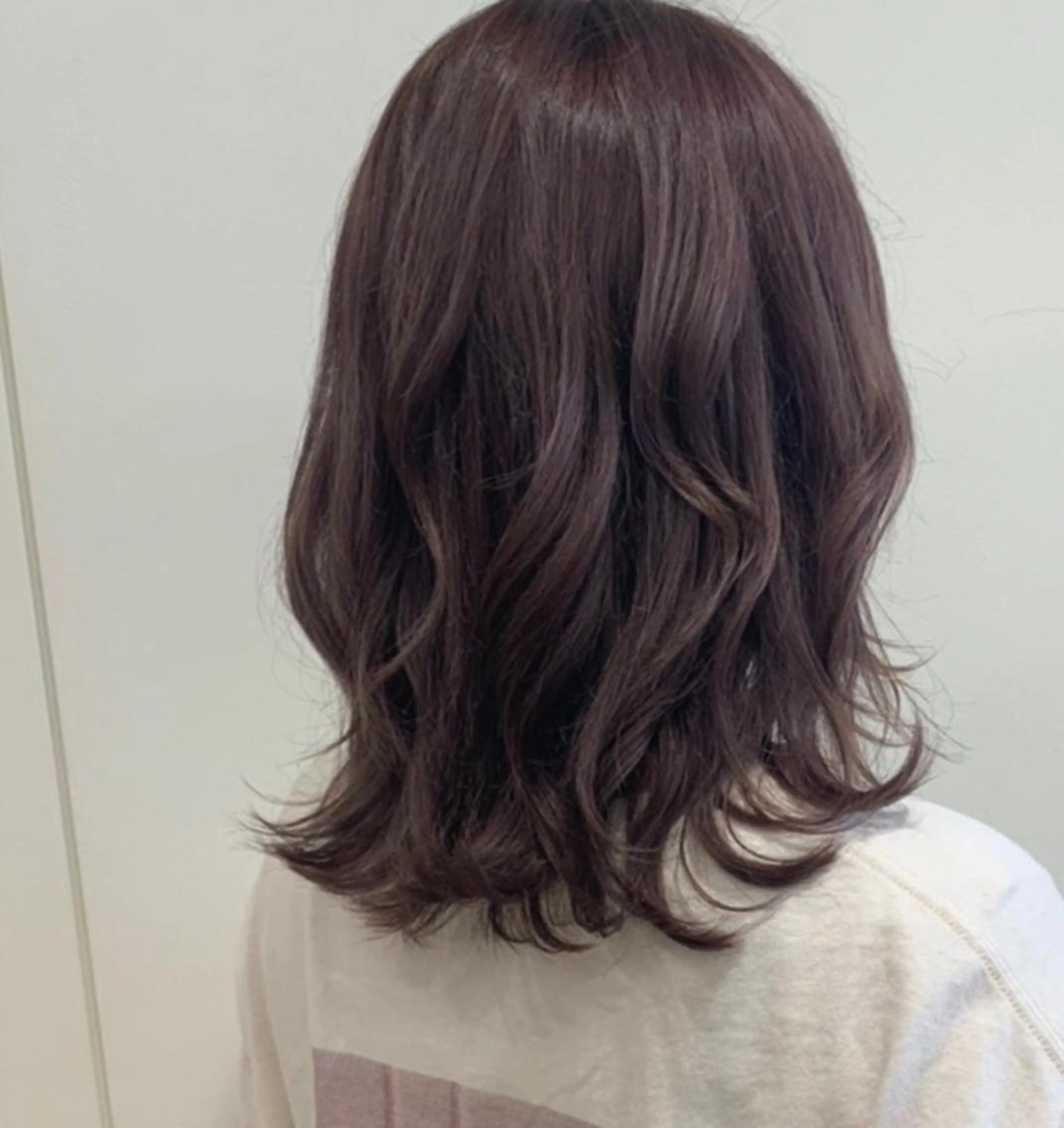 ミディアム カラー KANAMI日暮里 韓国ヘア・メイクのヘアスタイル