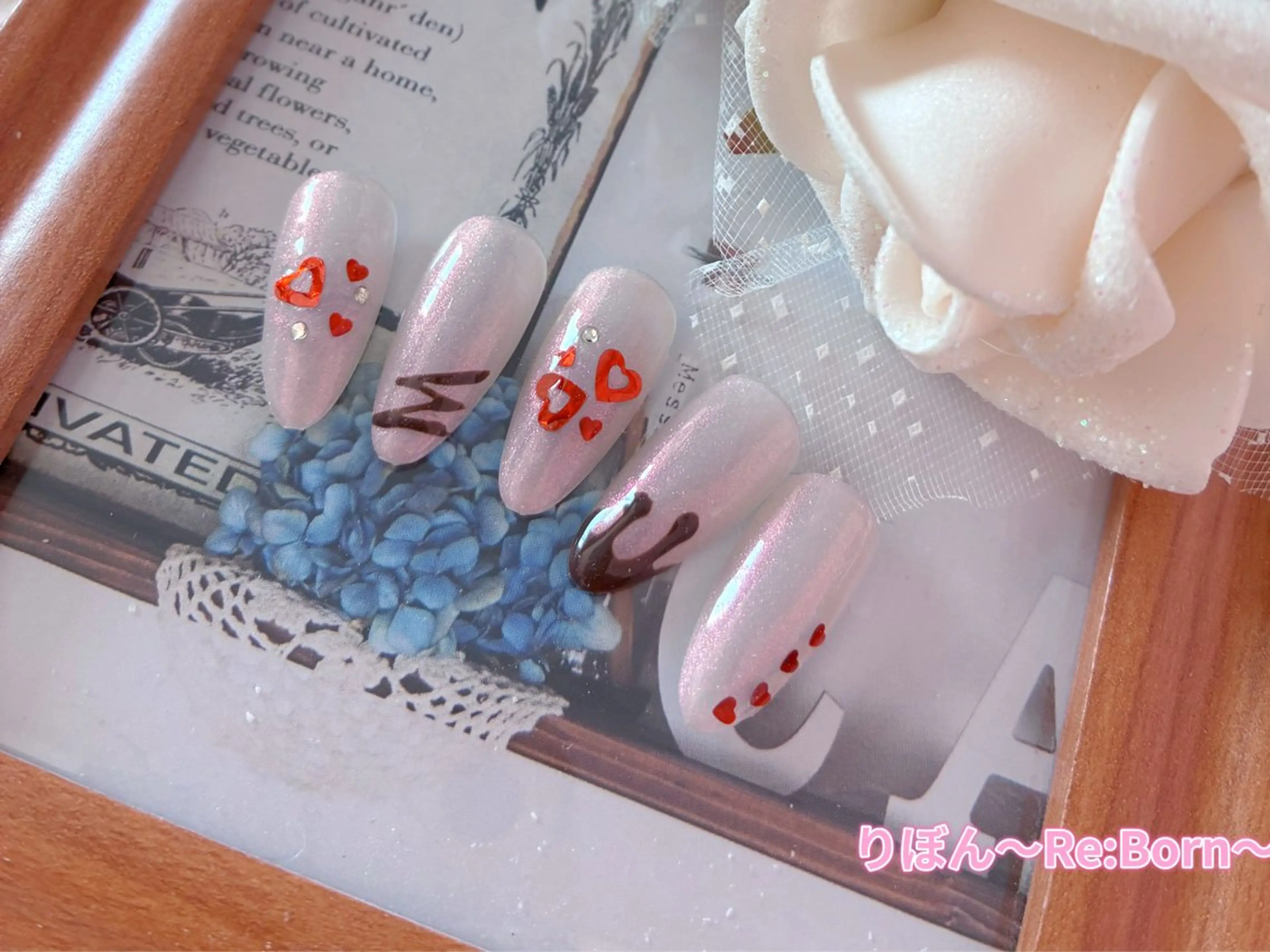 ミディアム フレンチガーリー クリスマス ハンドネイル りぼん Re:Bonrのネイルデザイン