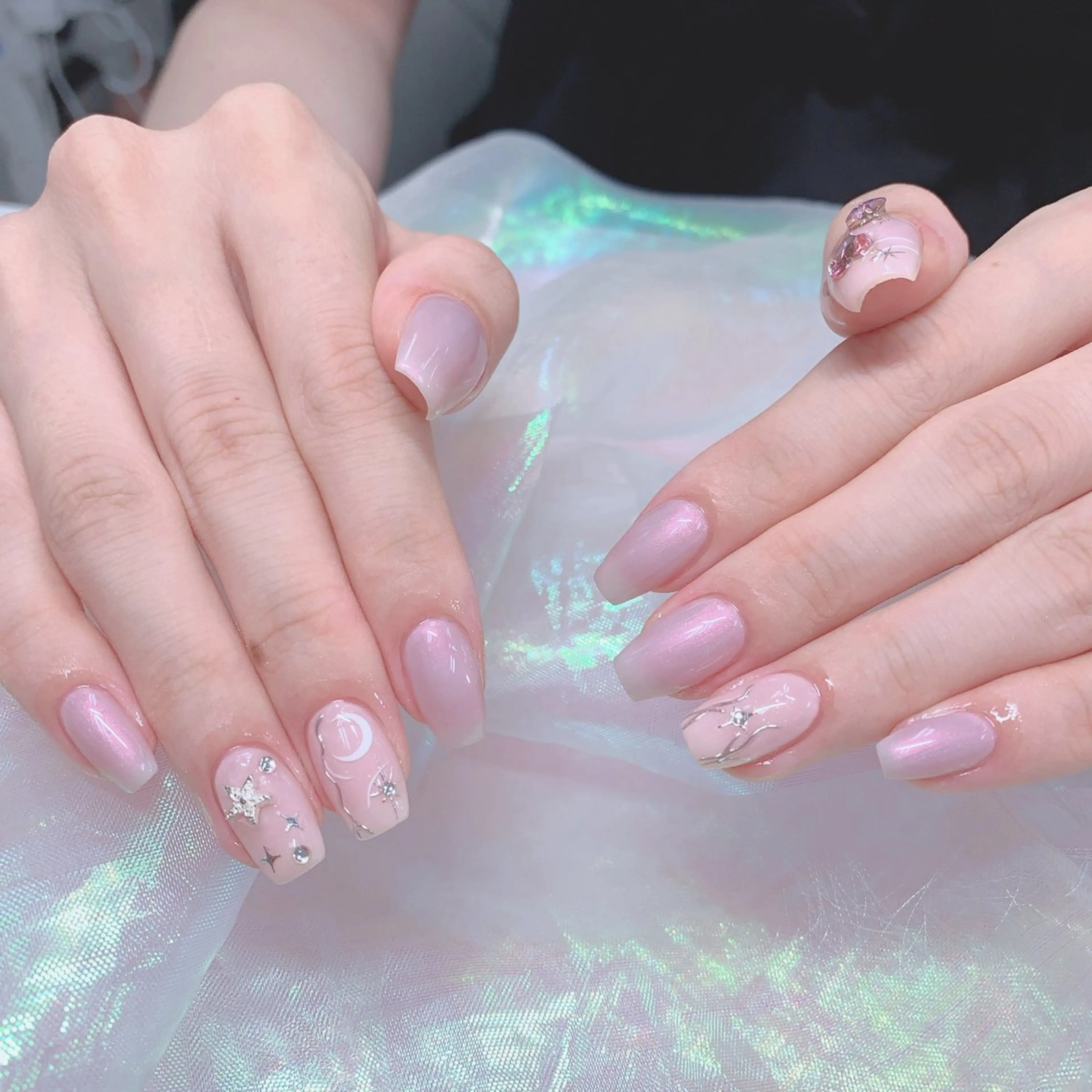 ネイル アートネイル クリアネイル フラッシュネイル フットネイル フレンチネイル インフィニティ ネイルサロンのネイルデザイン