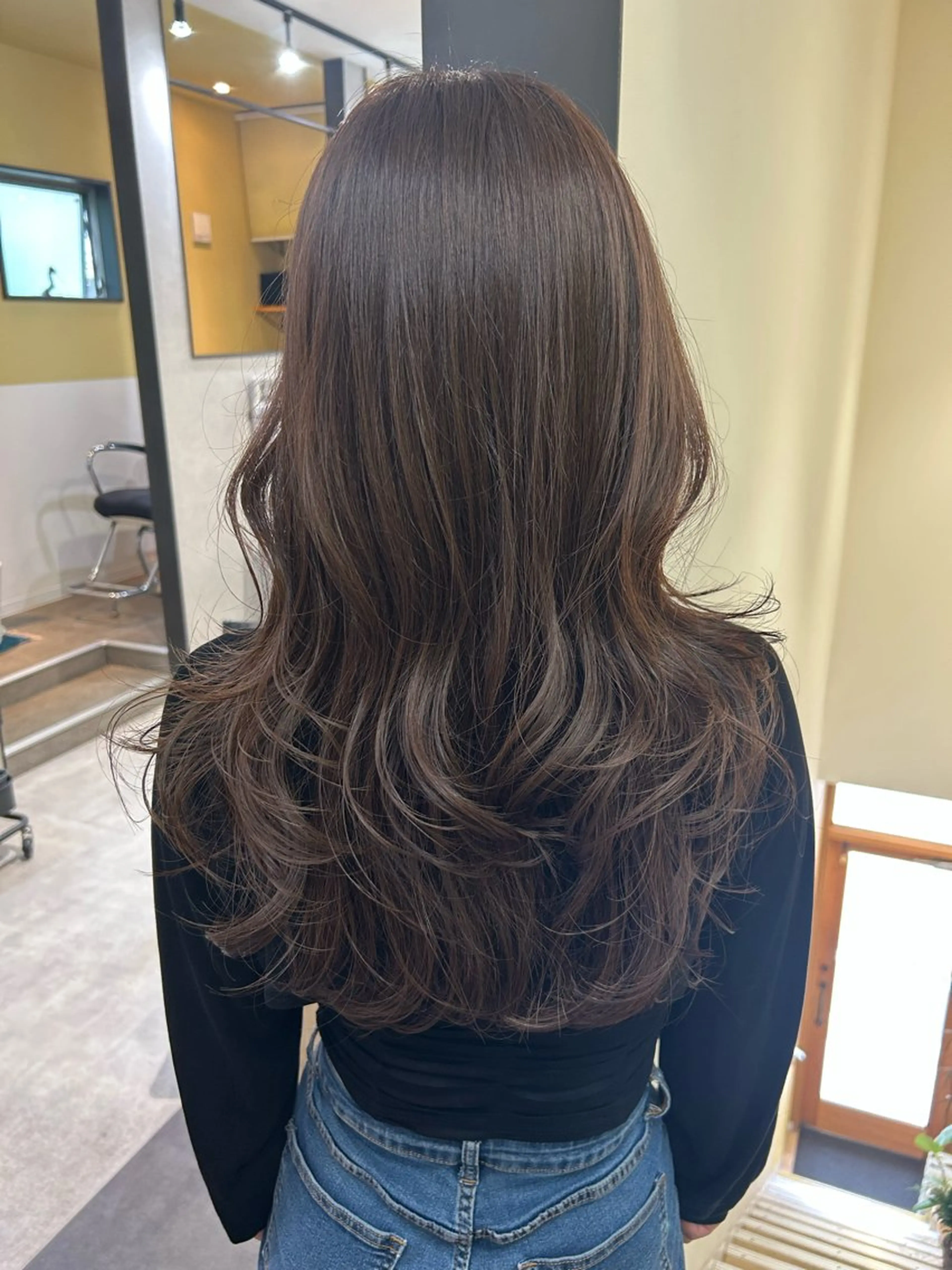 ロング カラー ブリーチ グレージュ ラベンダーカラー ラベンダーグレージュ ラベンダーグレー カット ヘアカラー トリートメント hub hair レイヤー/透明感のヘアスタイル