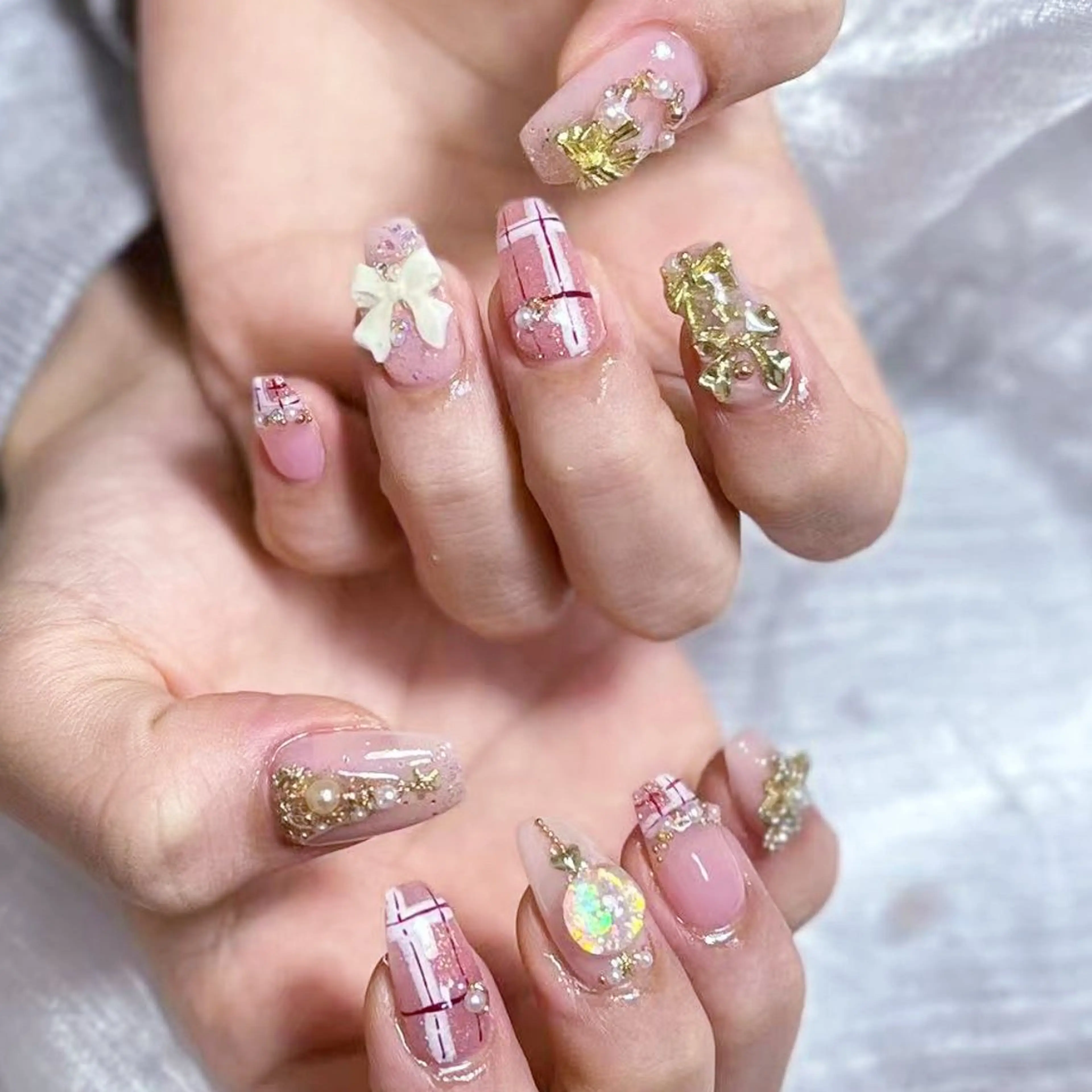 ネイル ハンドネイル ハンドケア Ena 🧸のネイルデザイン