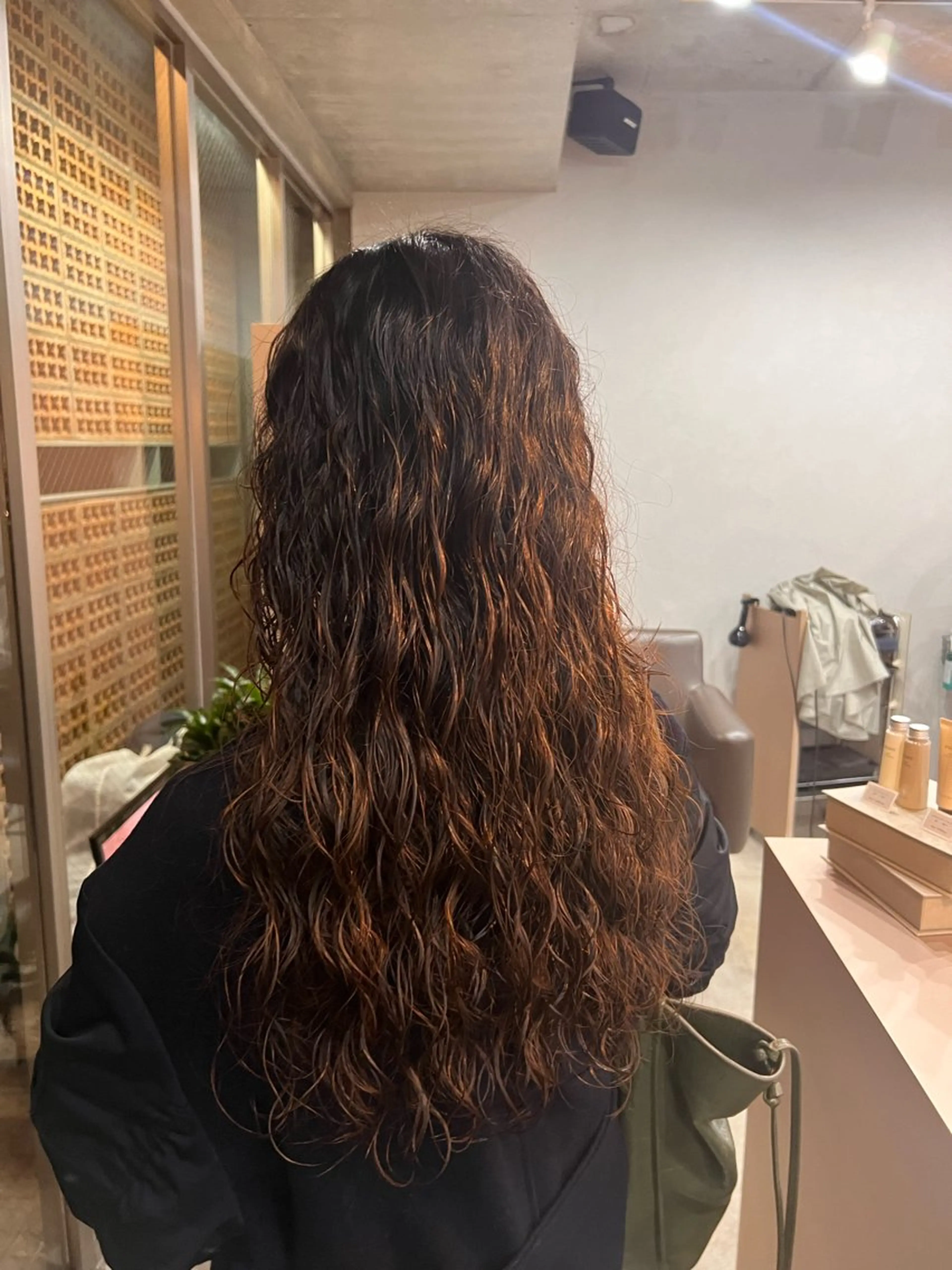 ロング パーマ レイヤーカット/ パーマ‪/表参道のヘアスタイル