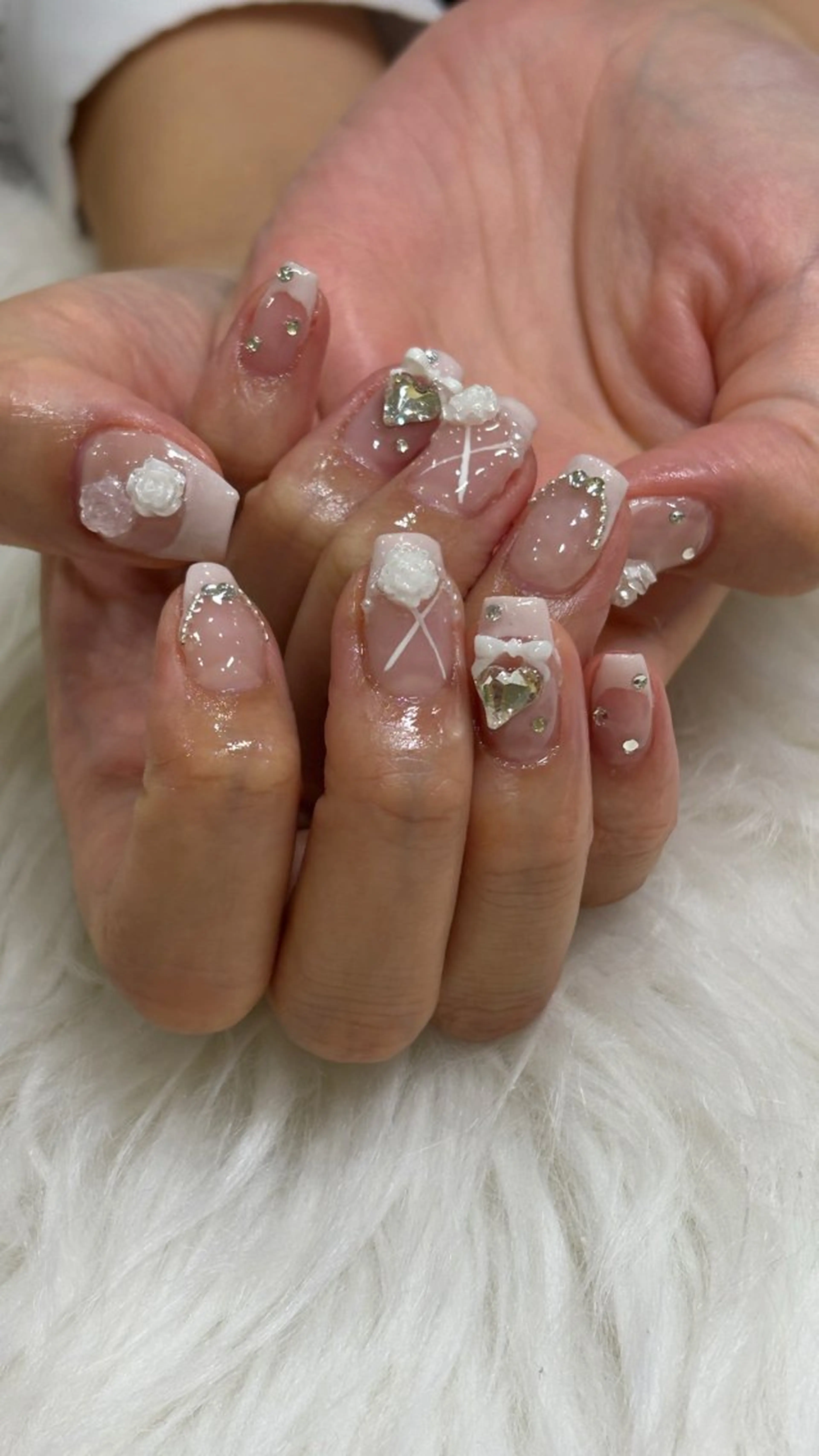 ネイル GO TODAY シェアサロン 渋谷Orla店所属・シオリ ⪩⪨のネイルデザイン