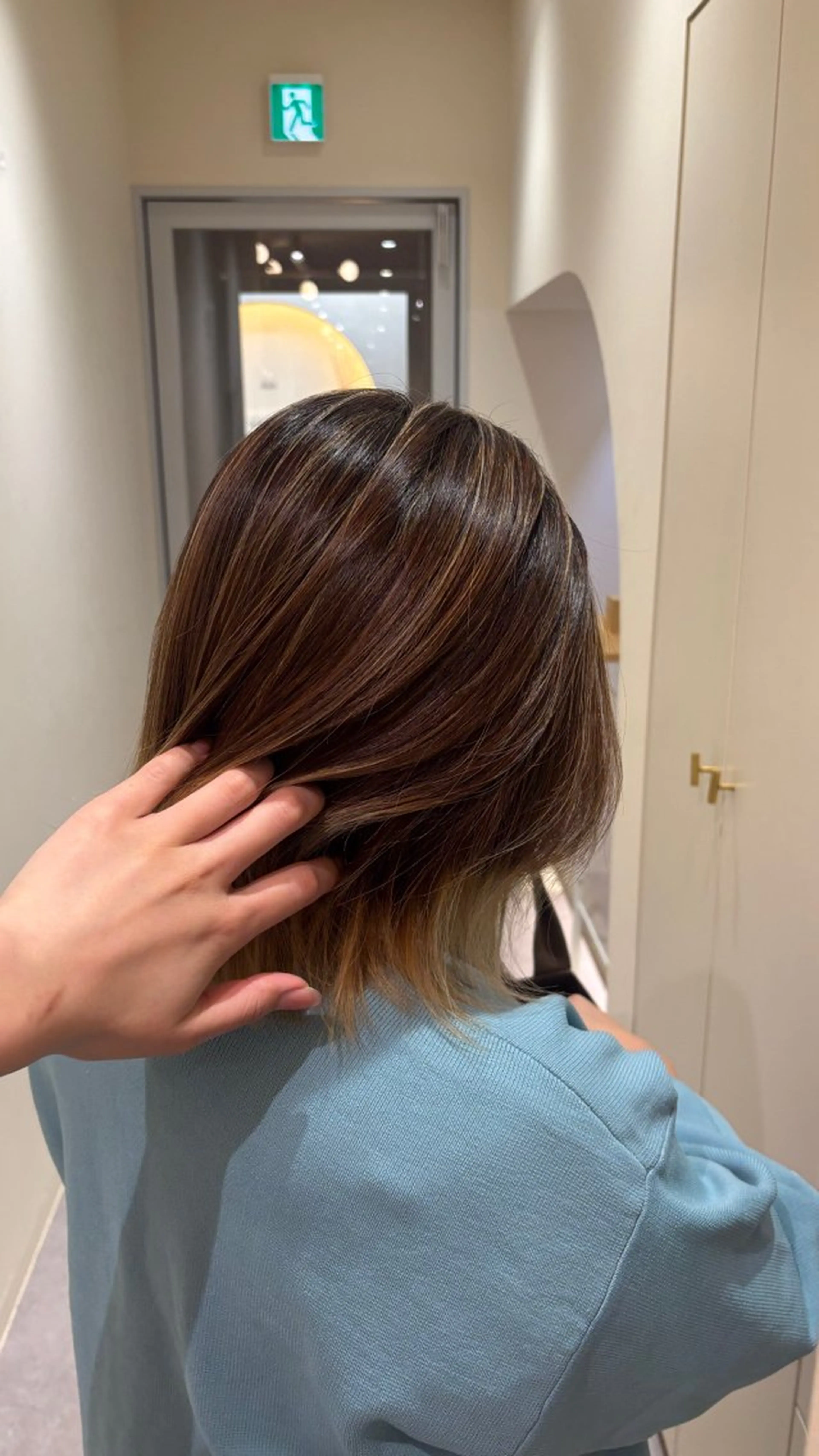 ショート ハイライト カット ヘアカラー トリートメント TinkerLip所属・レイヤー／ボブ／暗髪 透明感カラーChieのヘアスタイル