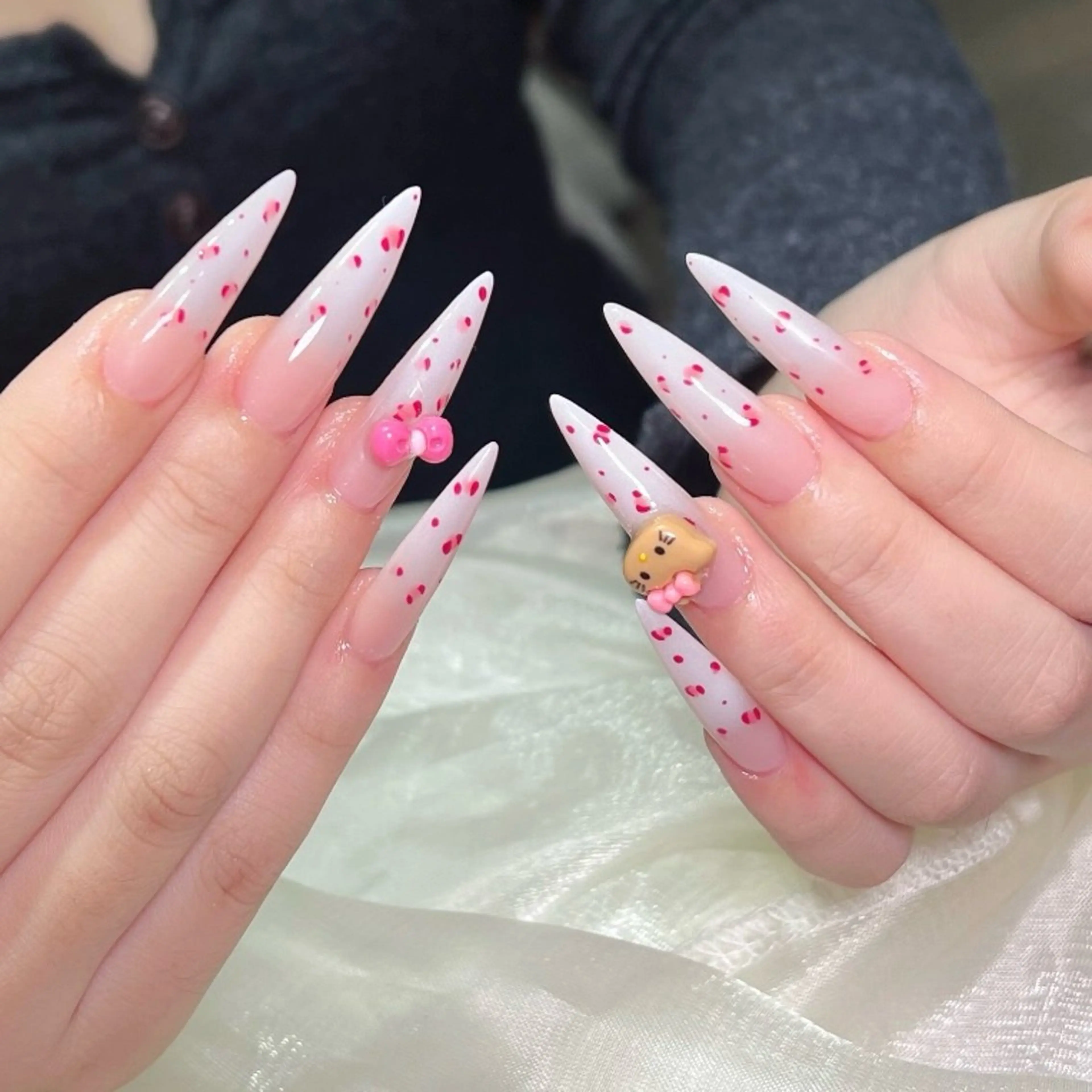 ネイル ハンドネイル 🎀 NaNa_nailのネイルデザイン