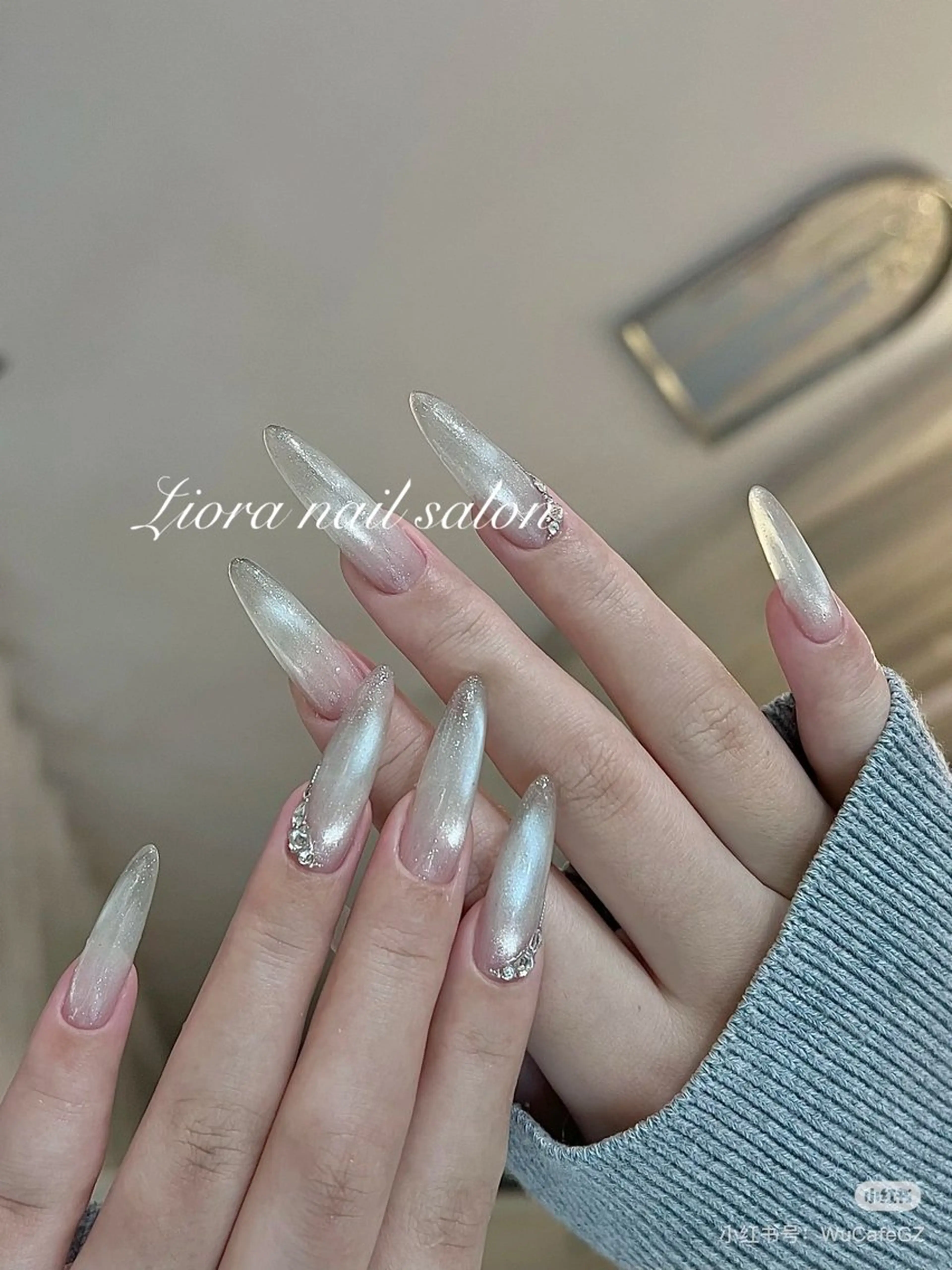 ネイル アートネイル フレンチネイル ジェルネイル ガーリー グラデーション ハンドネイル Liora nail スカルプ専門店のネイルデザイン