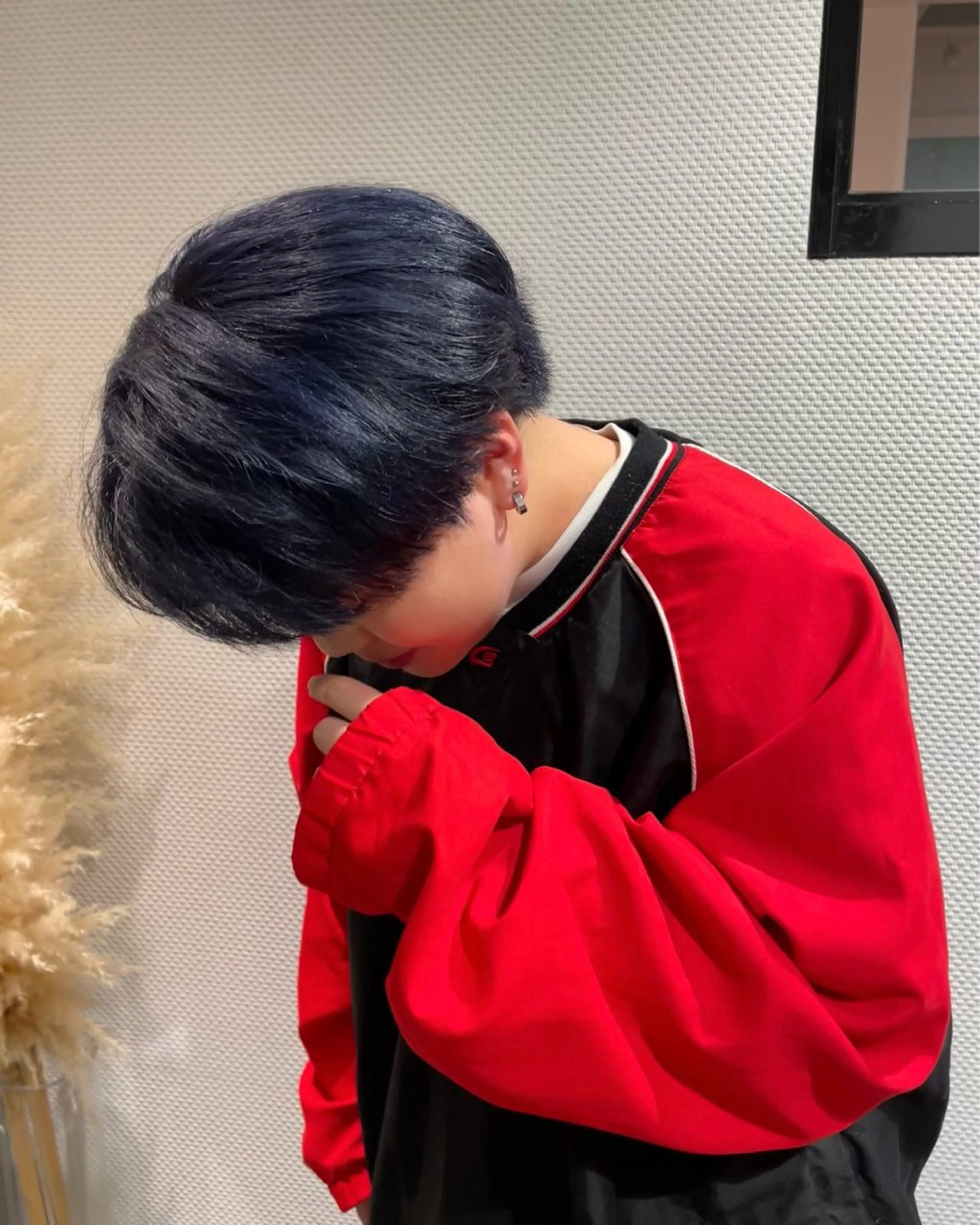 ショート カラー ブリーチ ダブルカラー カット ヘアカラー トリートメント 向坂 亜美のヘアスタイル