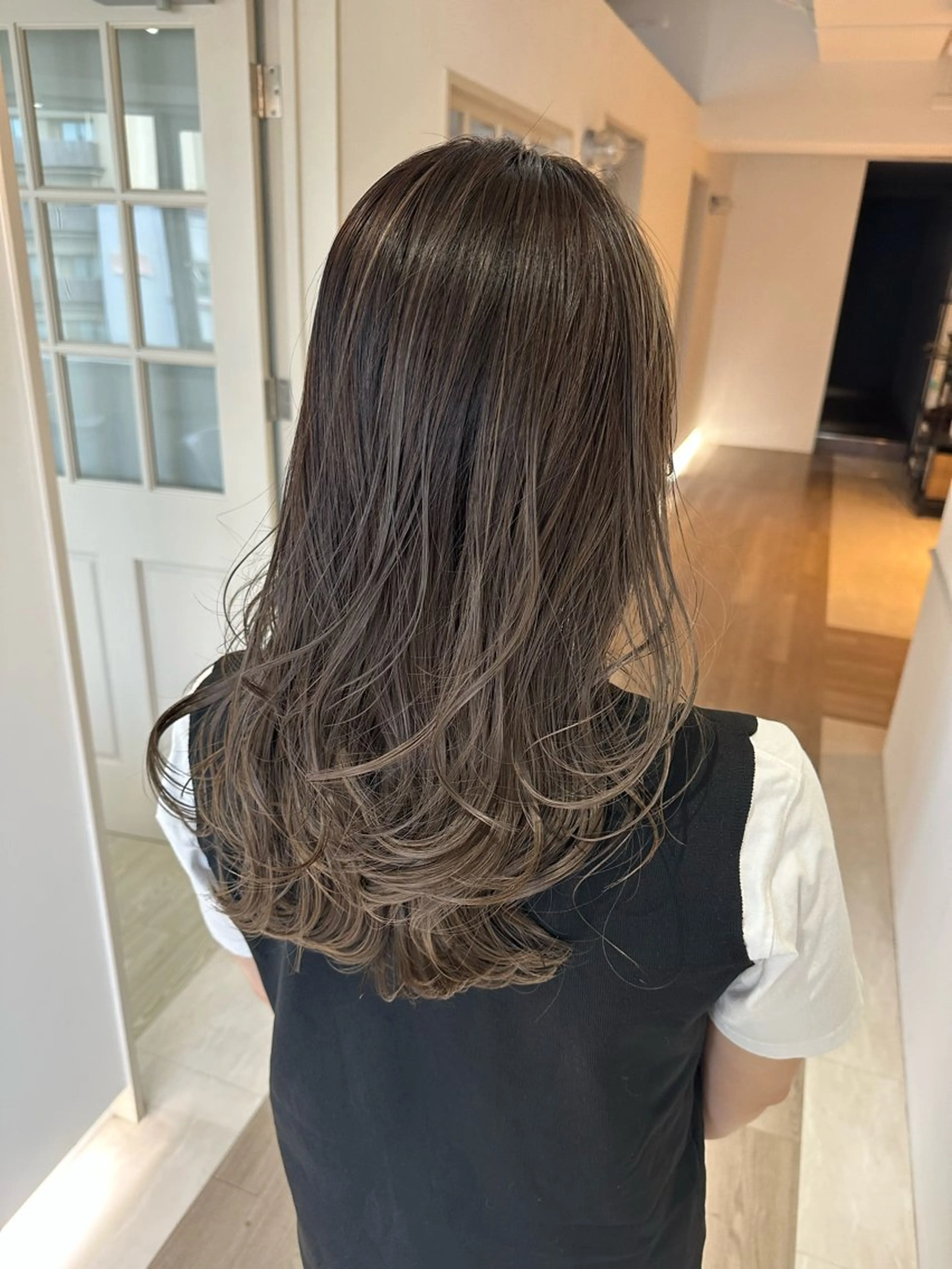 ロング カラー カット ヘアカラー トリートメント schon 仙台のヘアスタイル