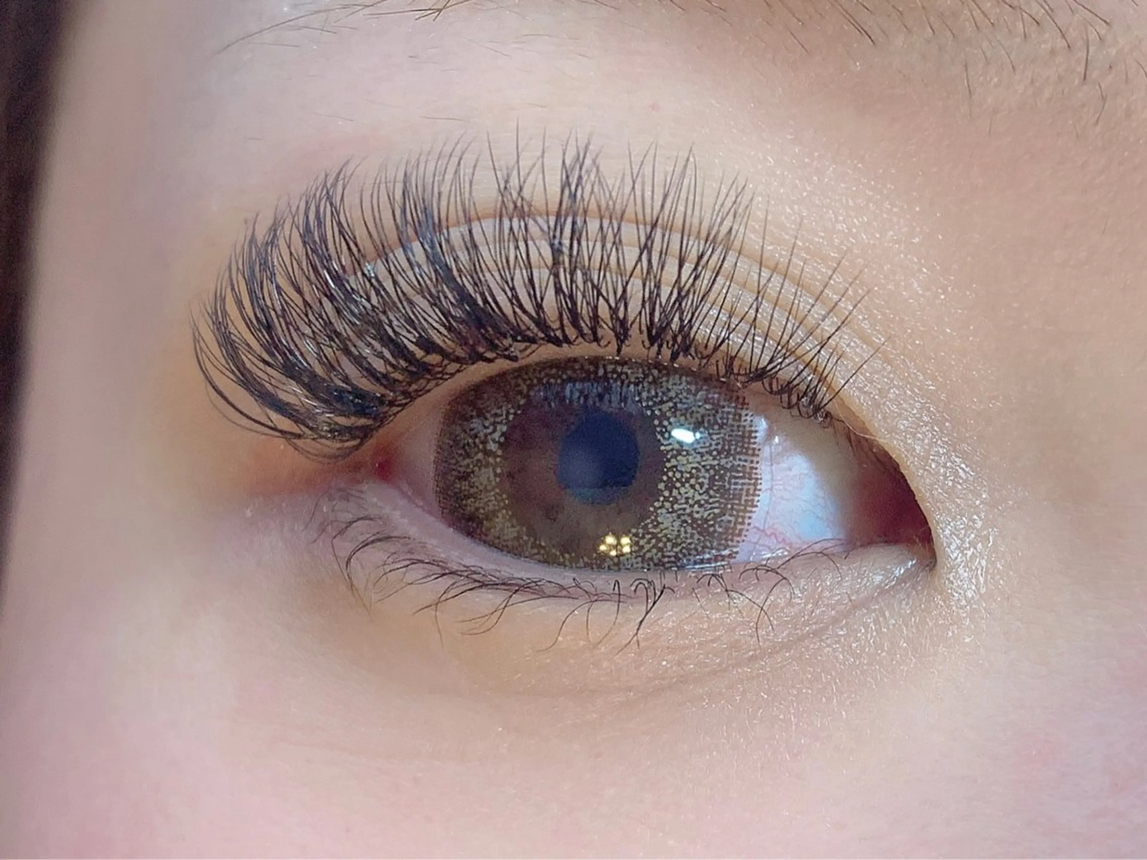 マツエク・マツパ ボリュームラッシュ eyelash&browdesign Autumn所属・Autumn akiyoshiのマツエク・マツパデザイン