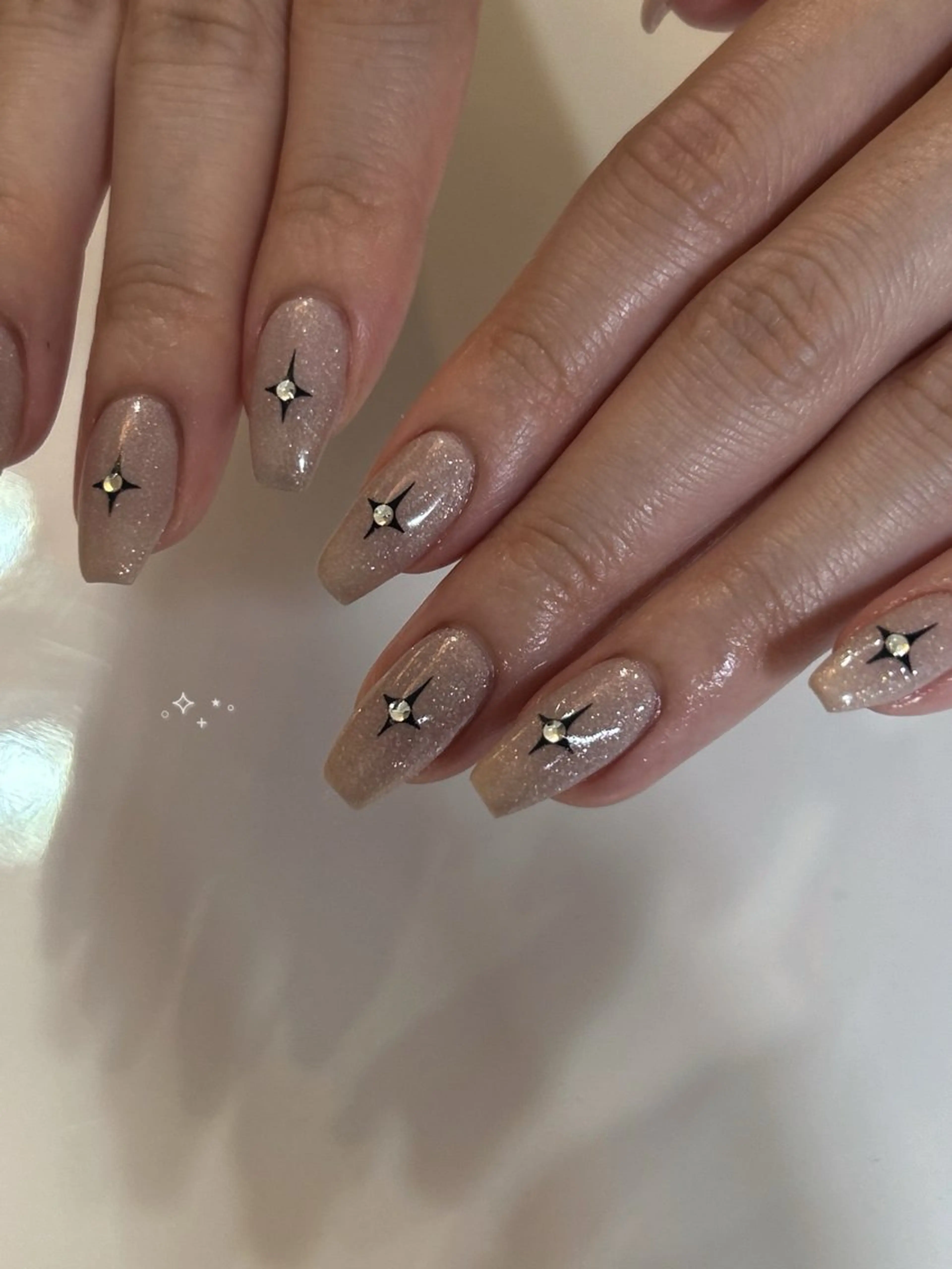 ネイル ハンドネイル ViViA momokaのネイルデザイン