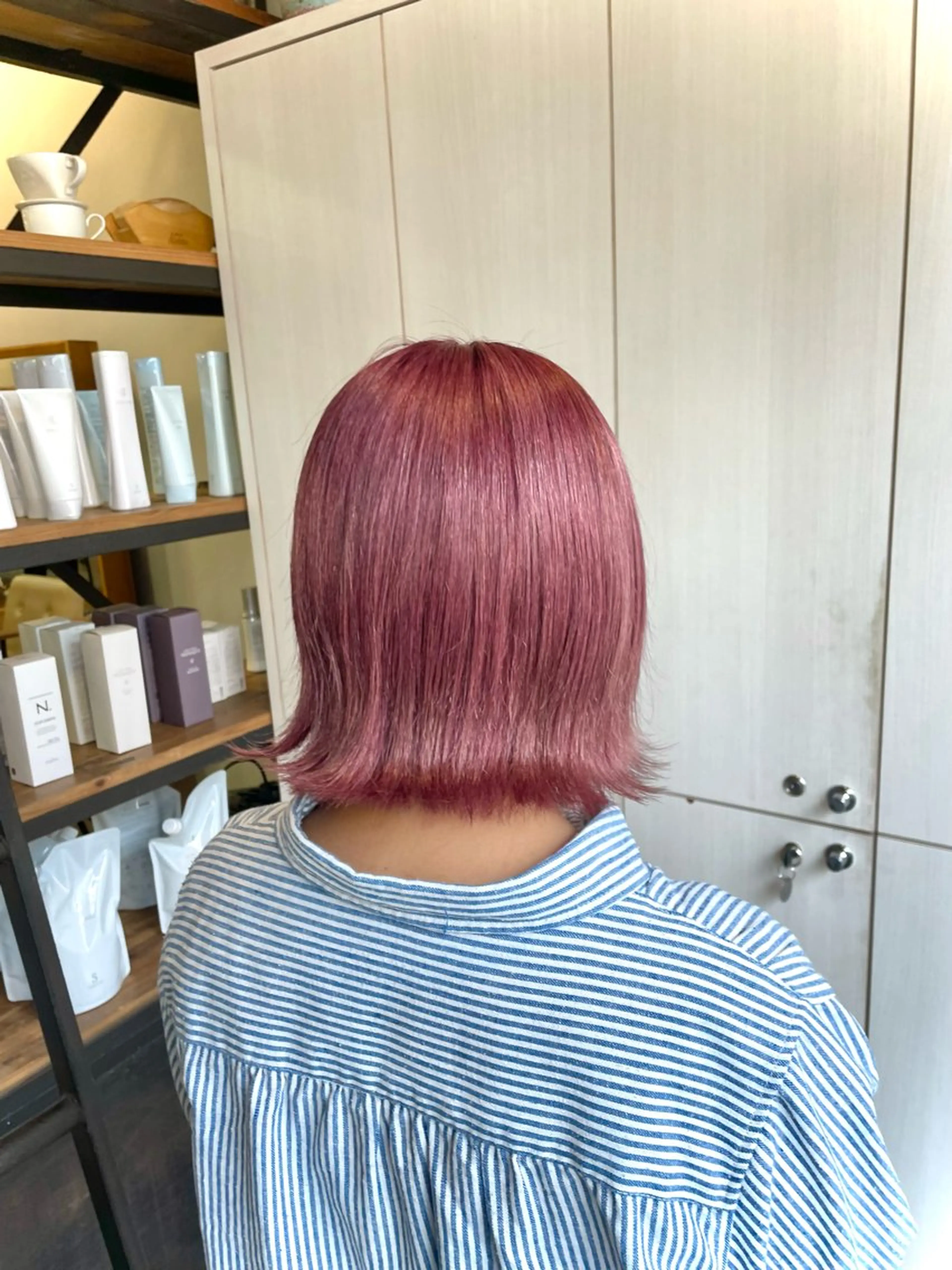 ショート カラー ヘアカラー トリートメント オオシマ ミユのヘアスタイル