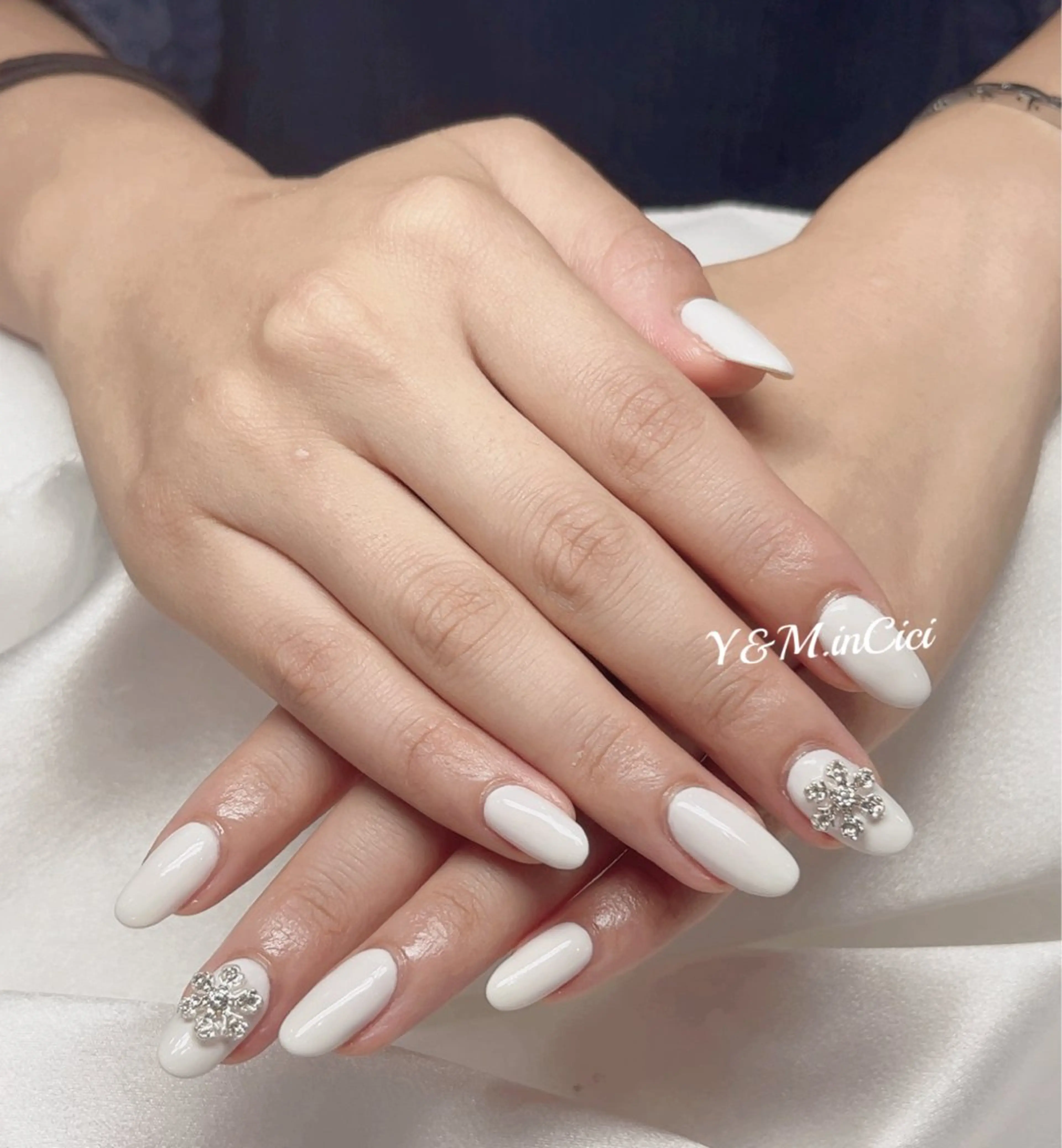 ネイル Ui_Amor (パラジェル)のネイルデザイン