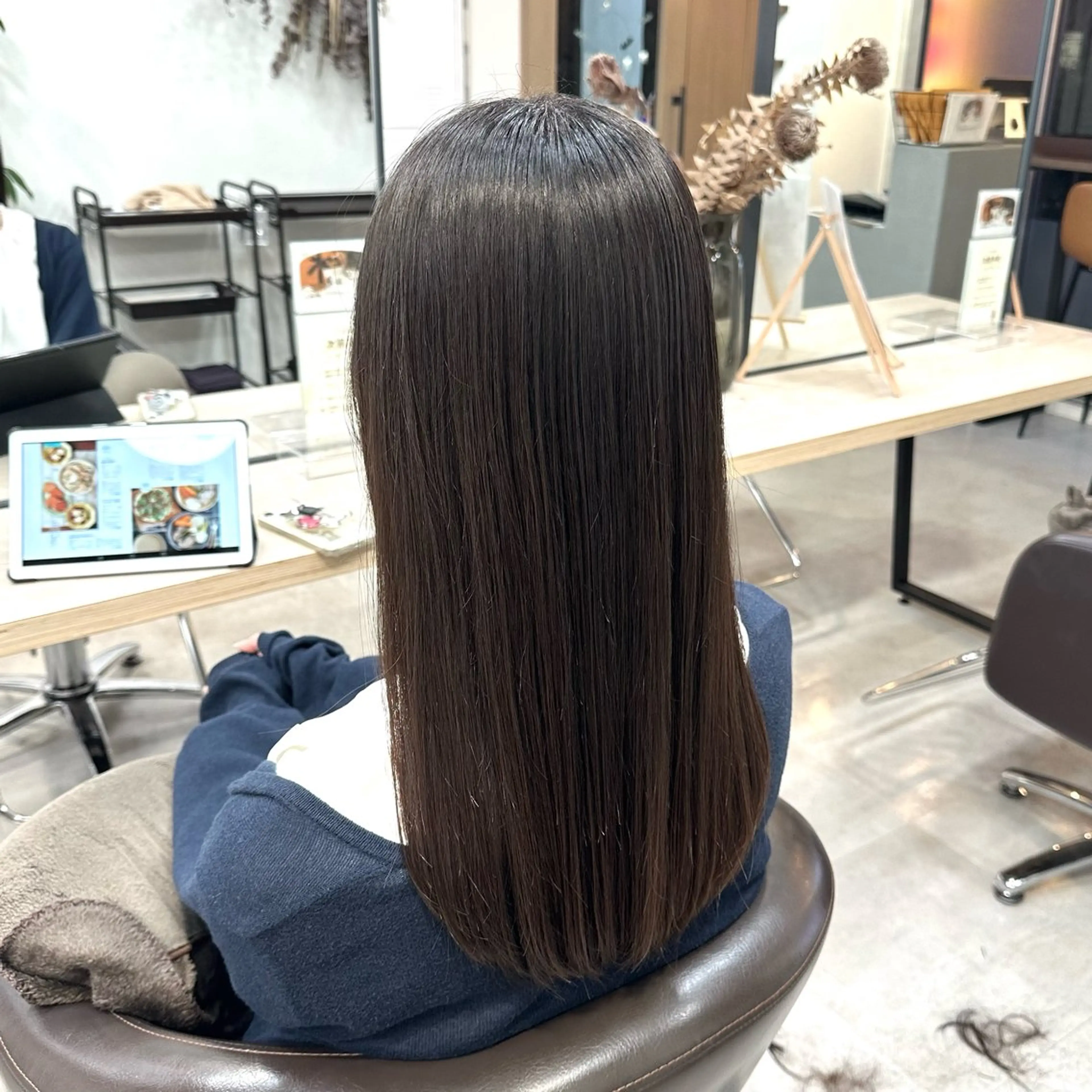 ロング カット ピンク・ラベンダー 艶カラー🍁かえでのヘアスタイル