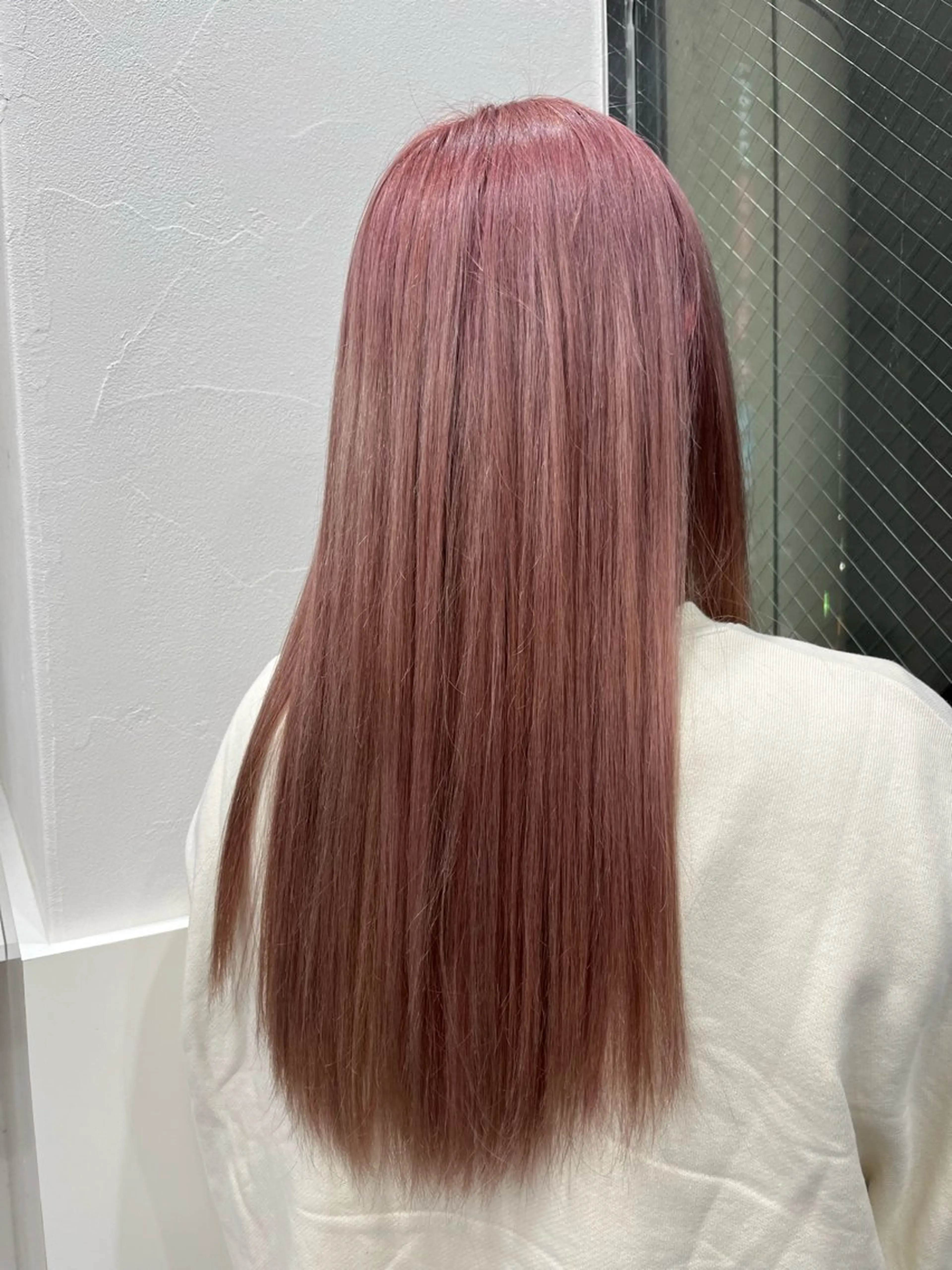 ロング カラー 近江 莉佳の眉毛・アイブロウイメージ