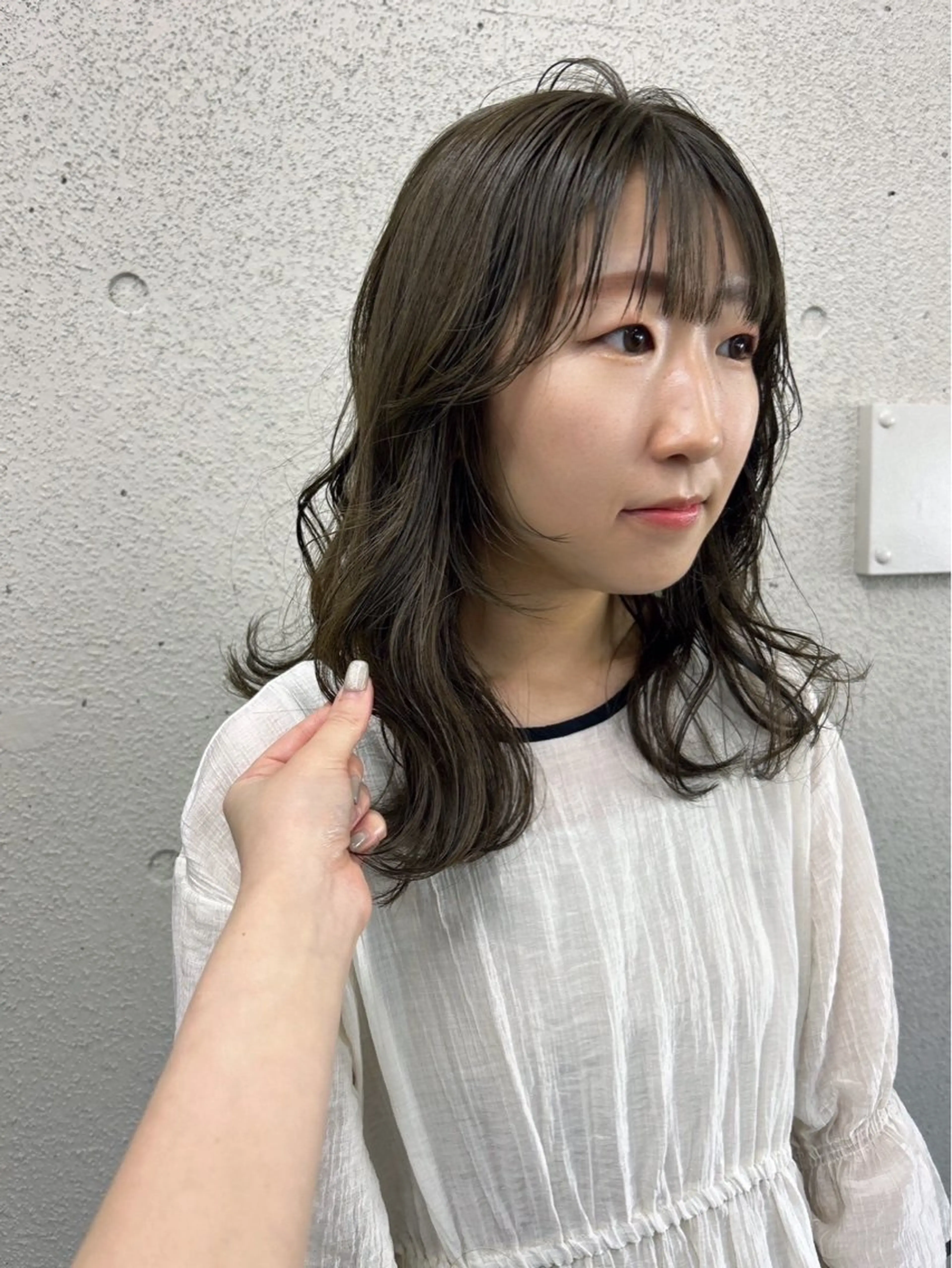 セミロング 透明感ダブルカラー/ 諸岡ひばりのヘアスタイル