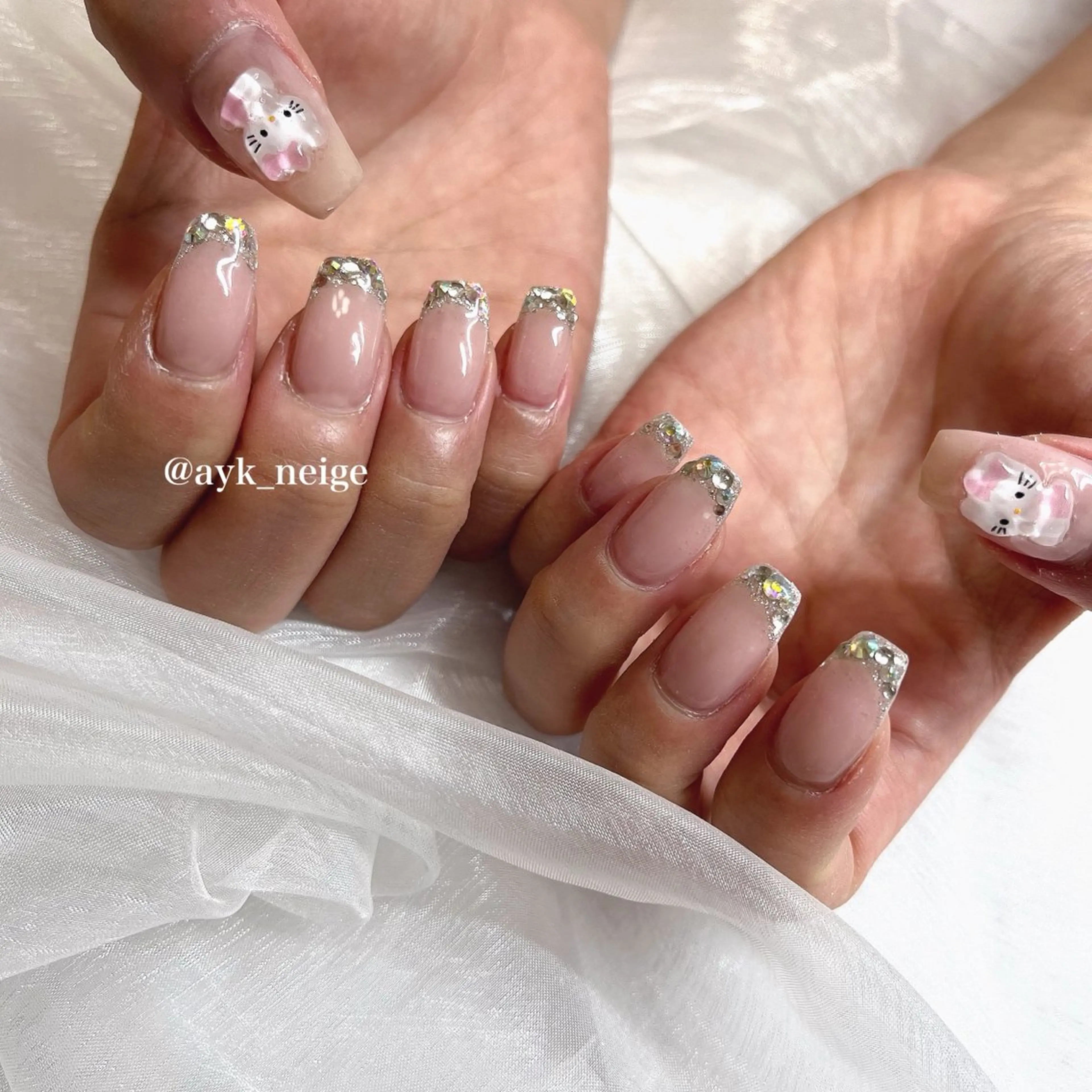 ネイル フットネイル キラキラネイル 韓国ネイル リボン n'eige nail所属・大谷 綾香のネイルデザイン