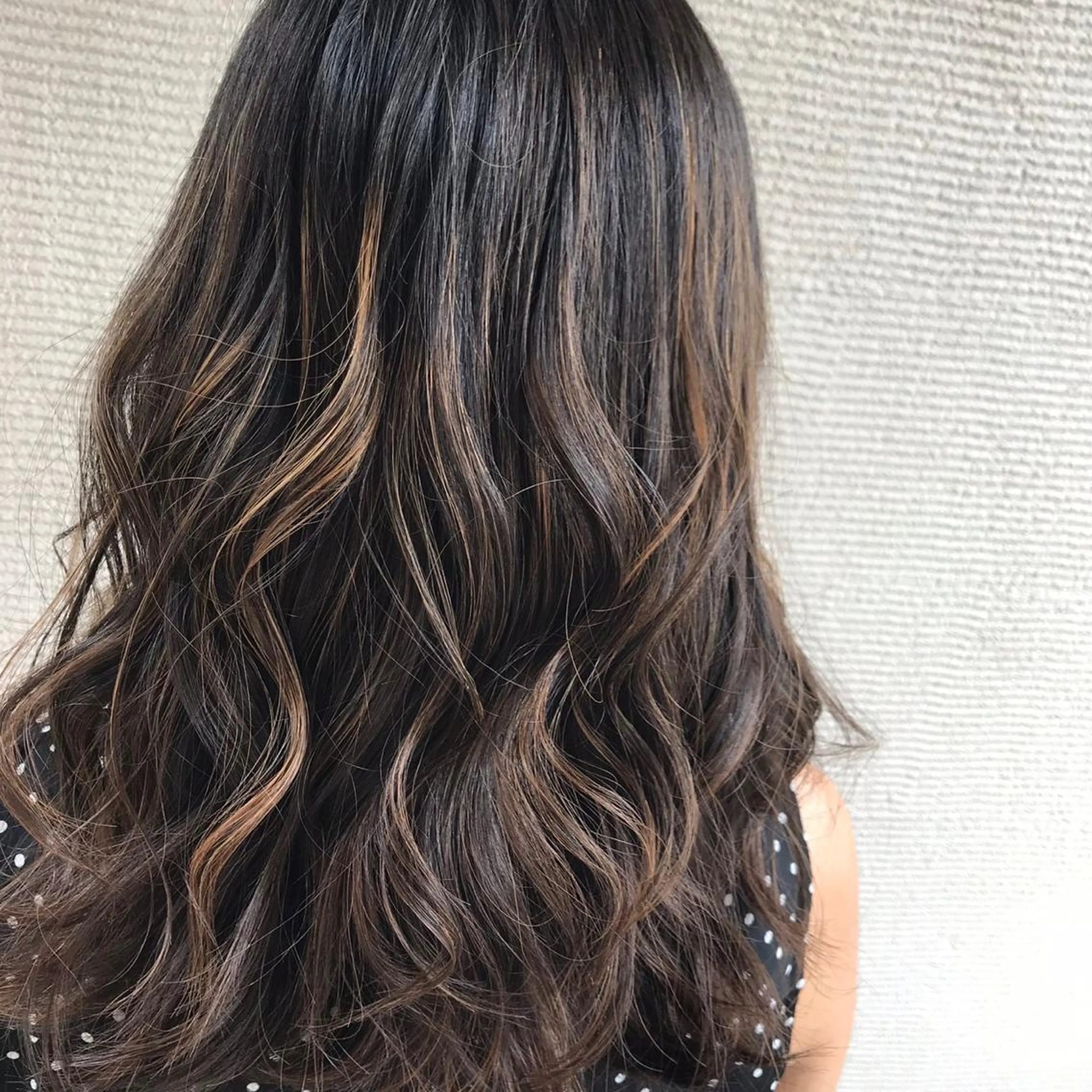 ロング パーマ カット パーマ トリートメント 庭山 理沙のヘアスタイル