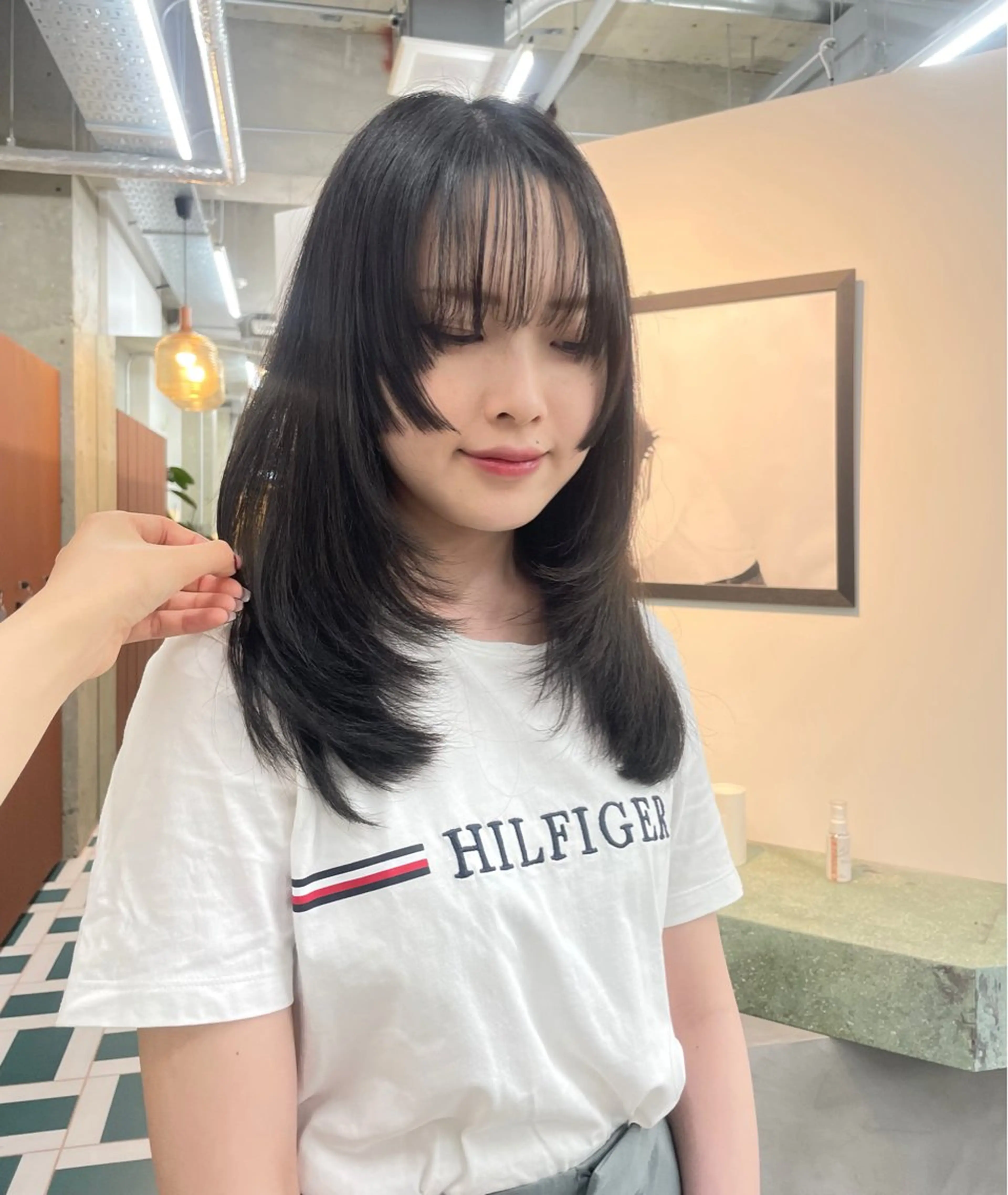 ミディアム カラー 姫カット 伊藤 凜のヘアスタイル