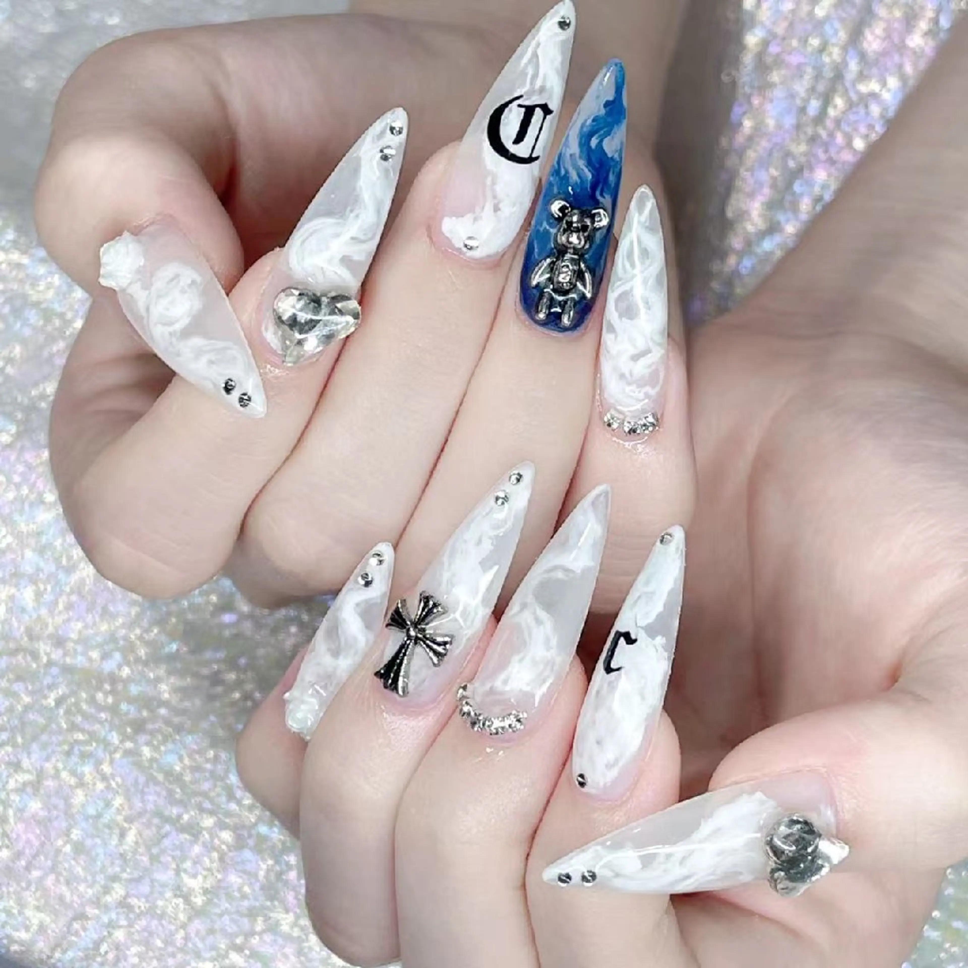 ネイル ハンドネイル Queens みなみのネイルデザイン