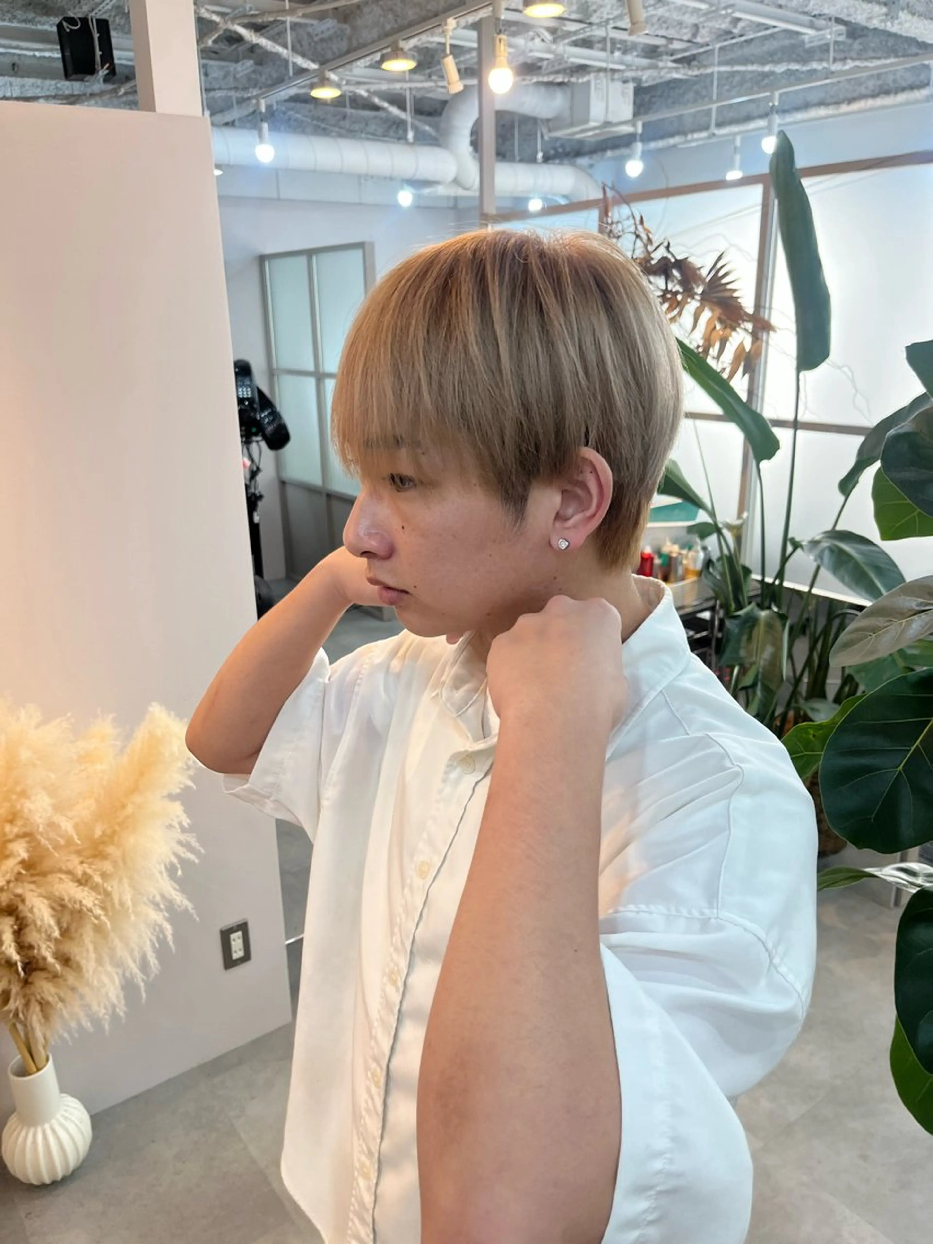 ショート カラー ベージュカラー ホワイトベージュ 山下 明子のヘアスタイル