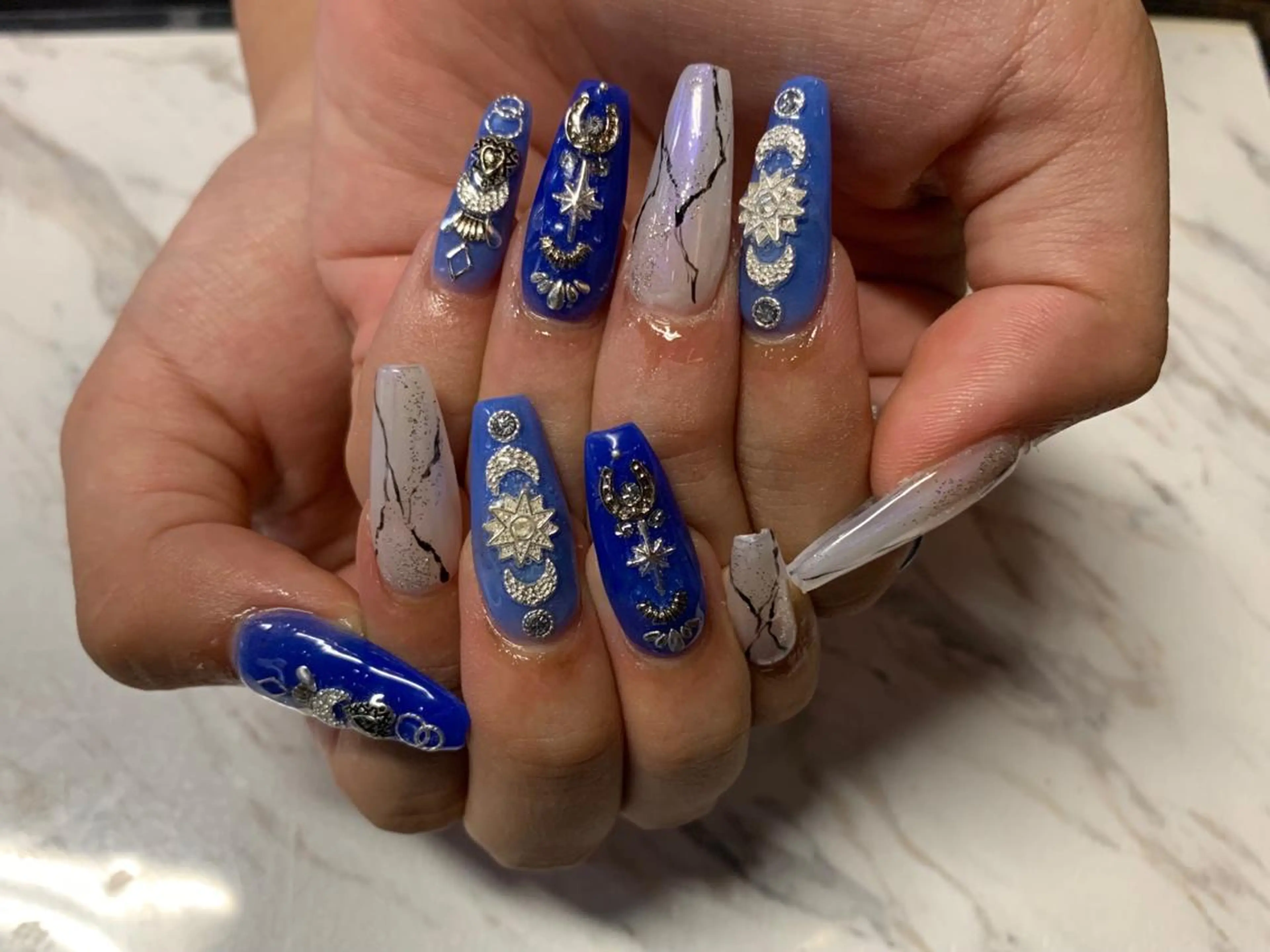 ネイル crestnail所属・小林 束紗のネイルデザイン