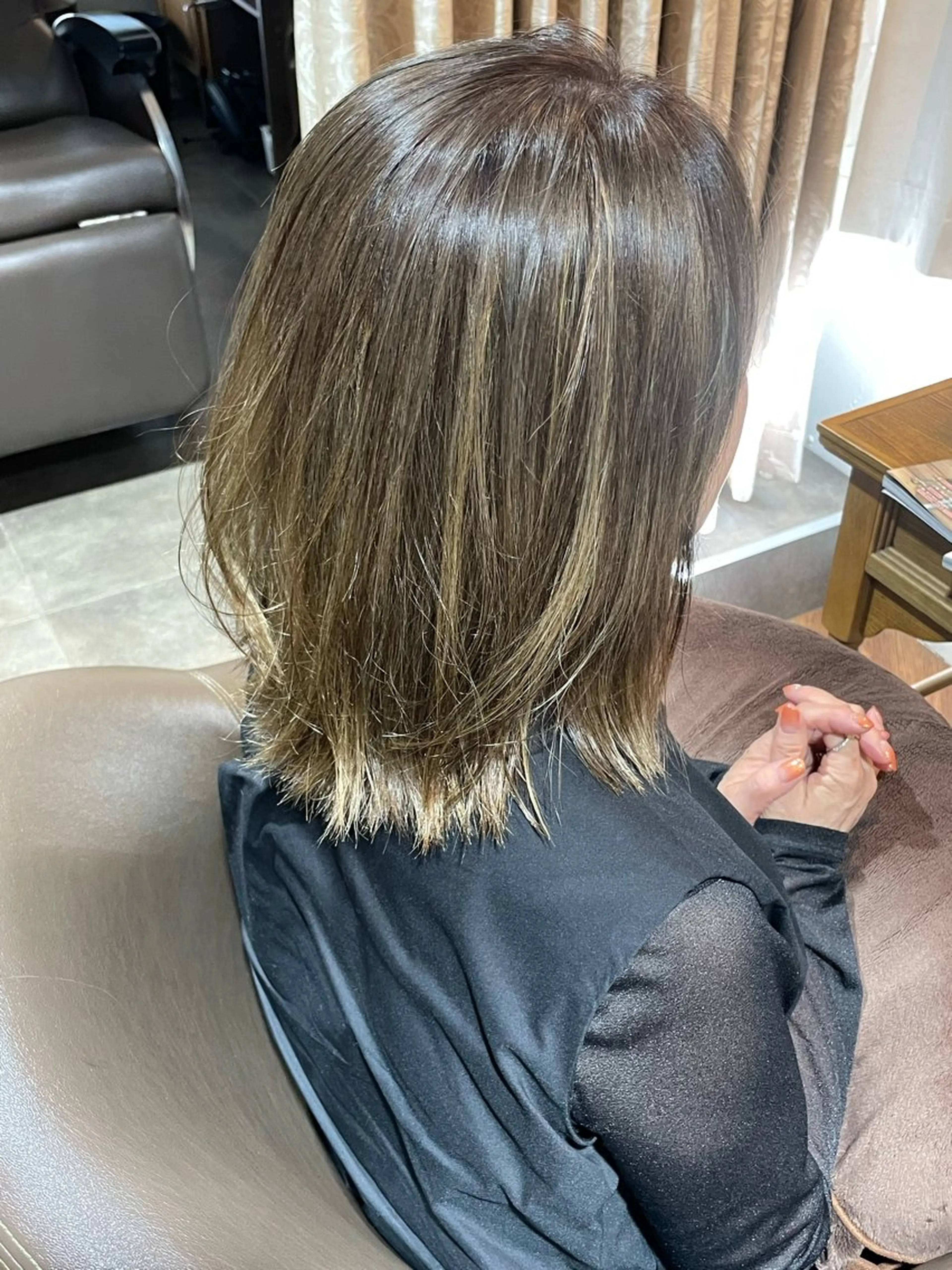 ミディアム 似合わせカット得意 仁井亮のヘアスタイル