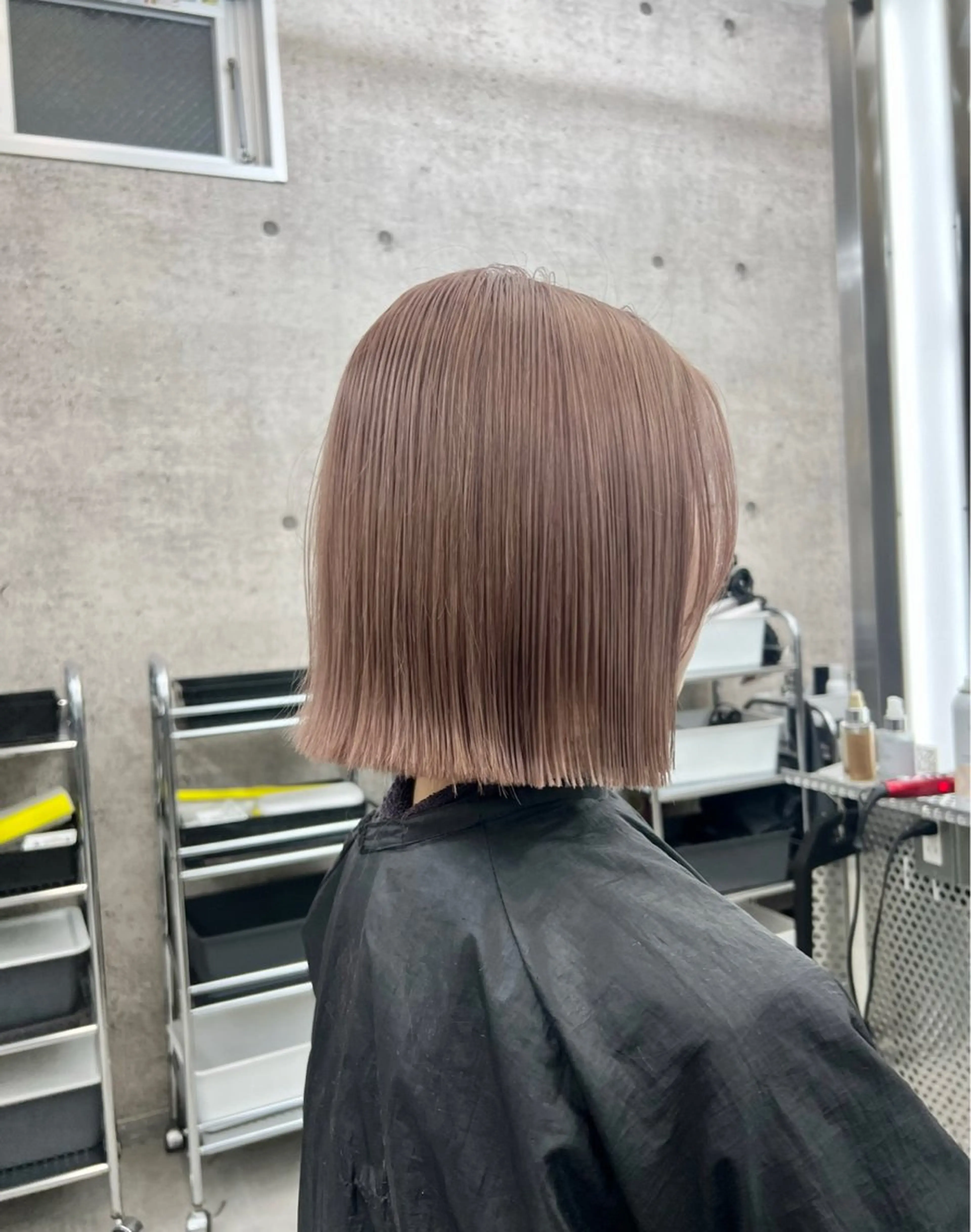 ショート ボブ アンナ🦋海外ヘア バレイヤージュのヘアスタイル