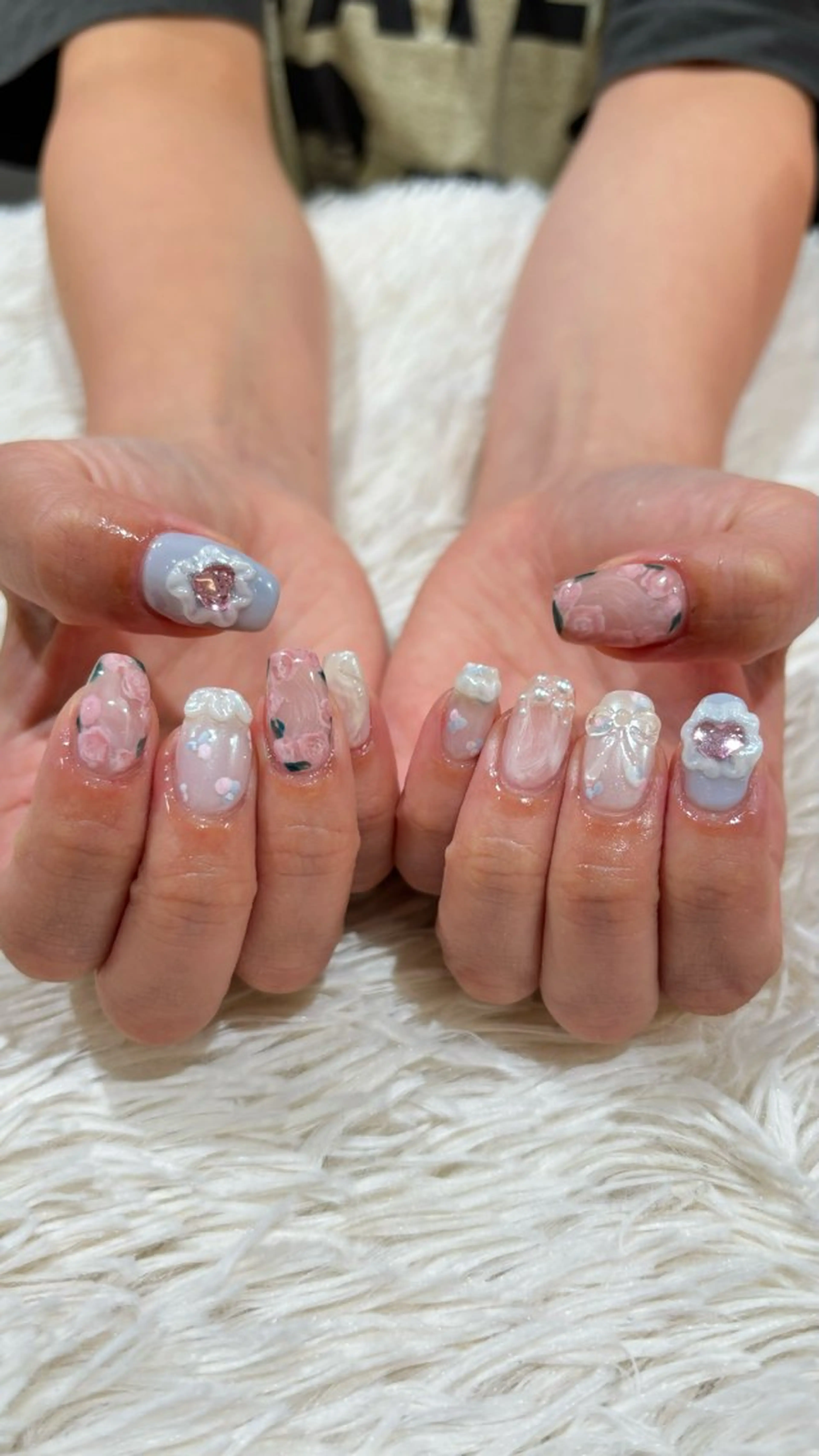 ネイル ハンドネイル 🤍 YUI 🤍のネイルデザイン