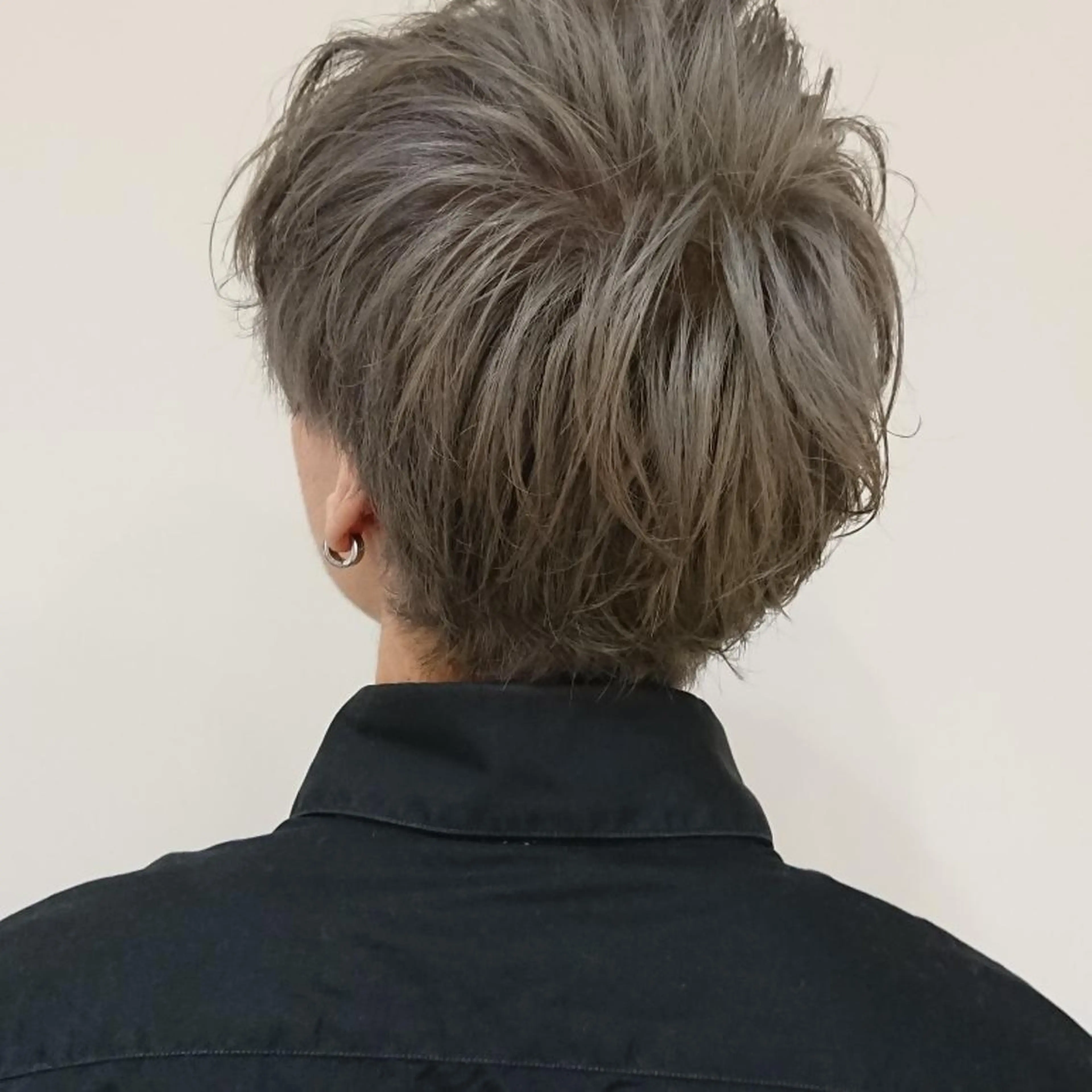 メンズ カラー パーマ ヘアアレンジ ブリーチ/ヘアケア/ 艶髪/イギチハルのヘアスタイル