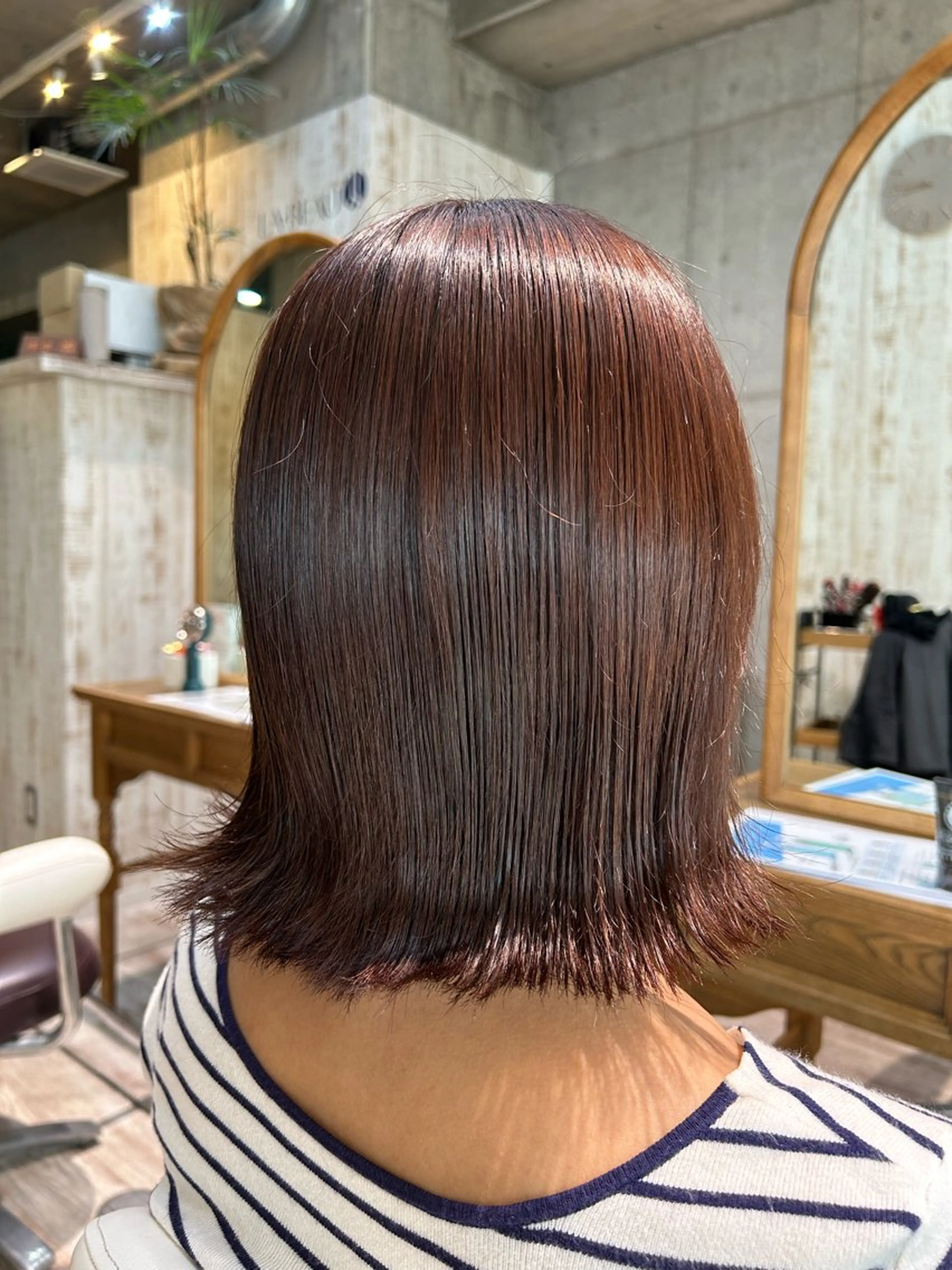 ミディアム カラー LA・BEAU 赤羽店所属・千葉 優奈のヘアスタイル