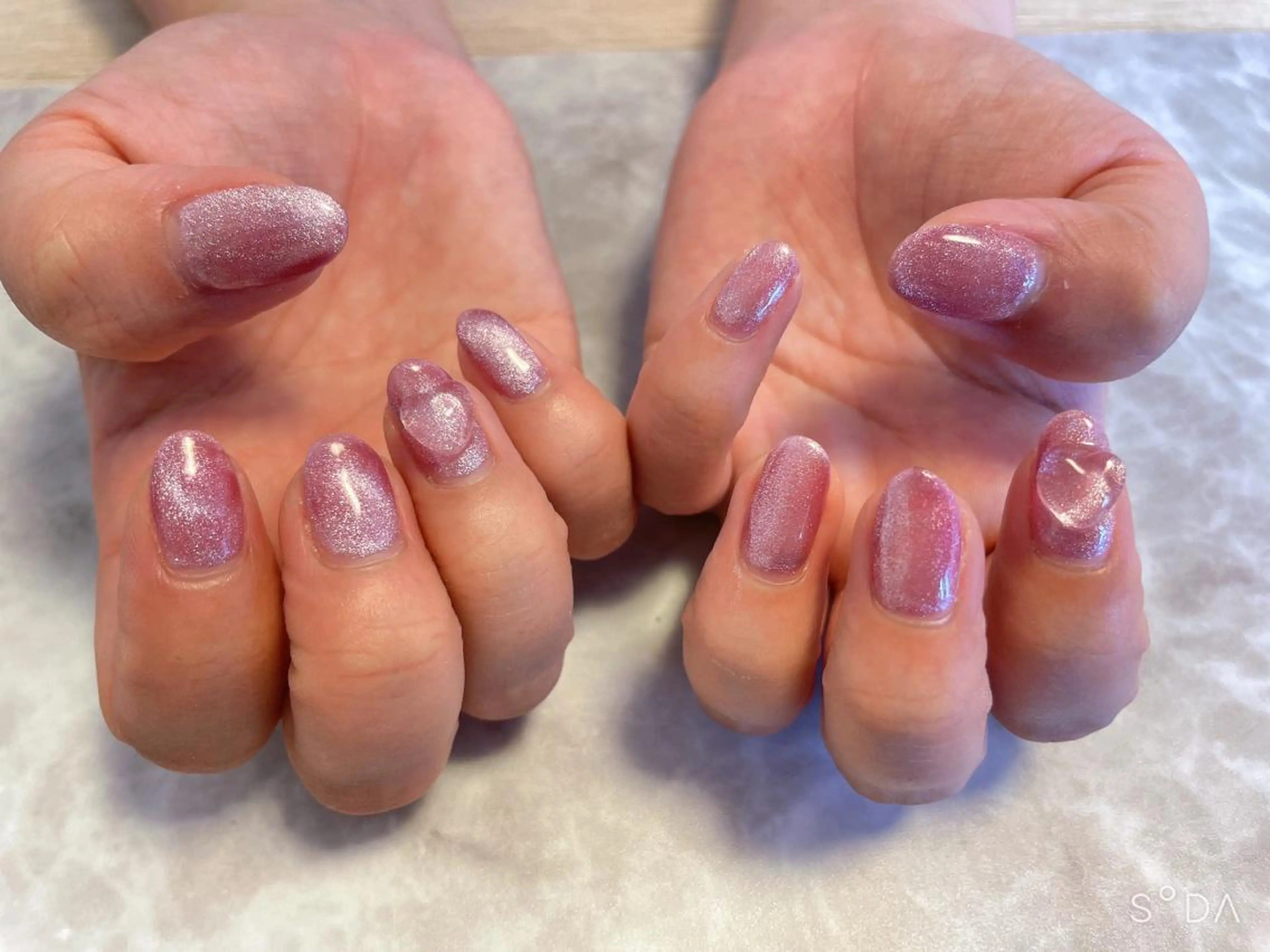 ネイル ハート マグネットネイル ぷっくりネイル Nail salon Betty❤︎のネイルデザイン