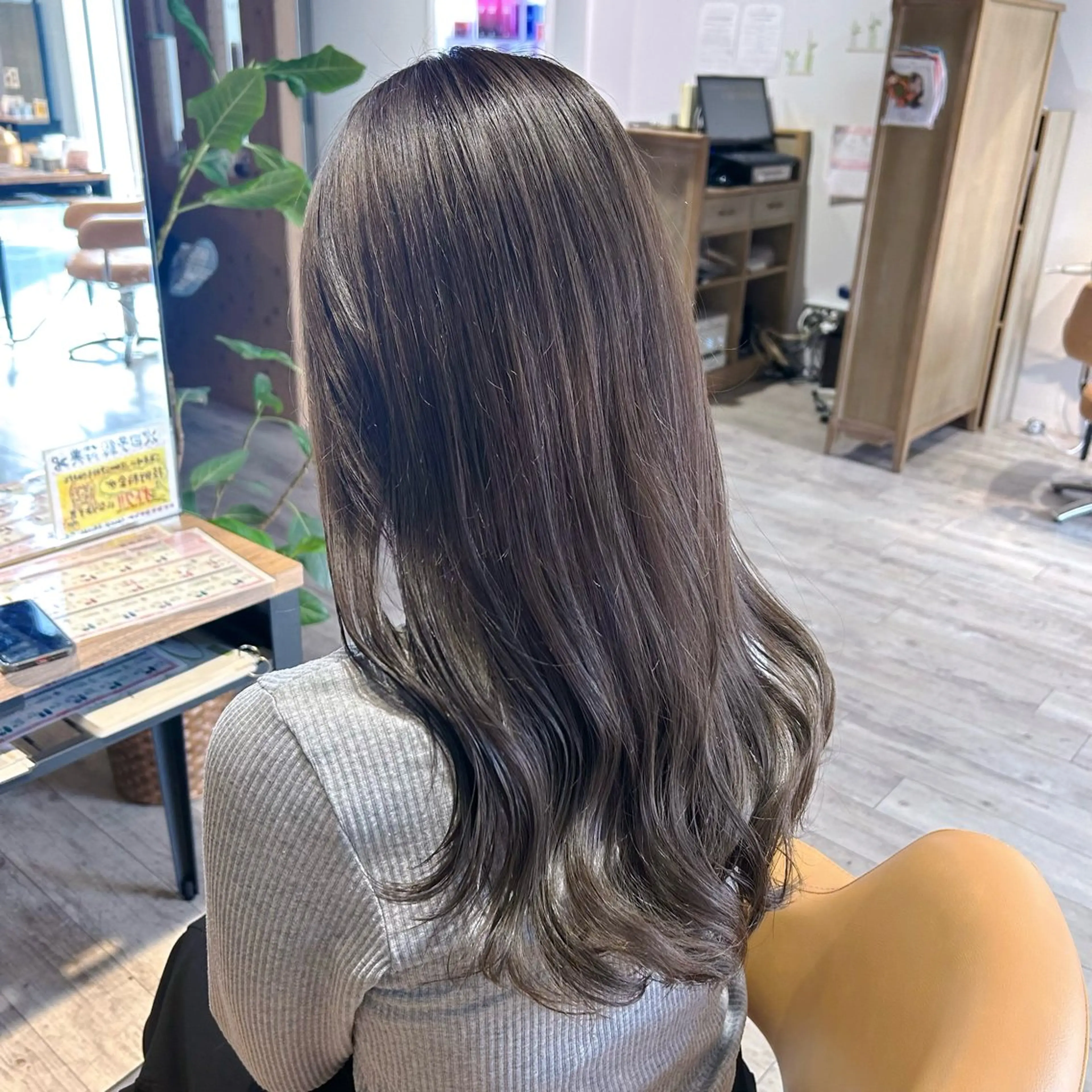 ロング カラー 髪質改善 🫧‪しろがねのヘアスタイル