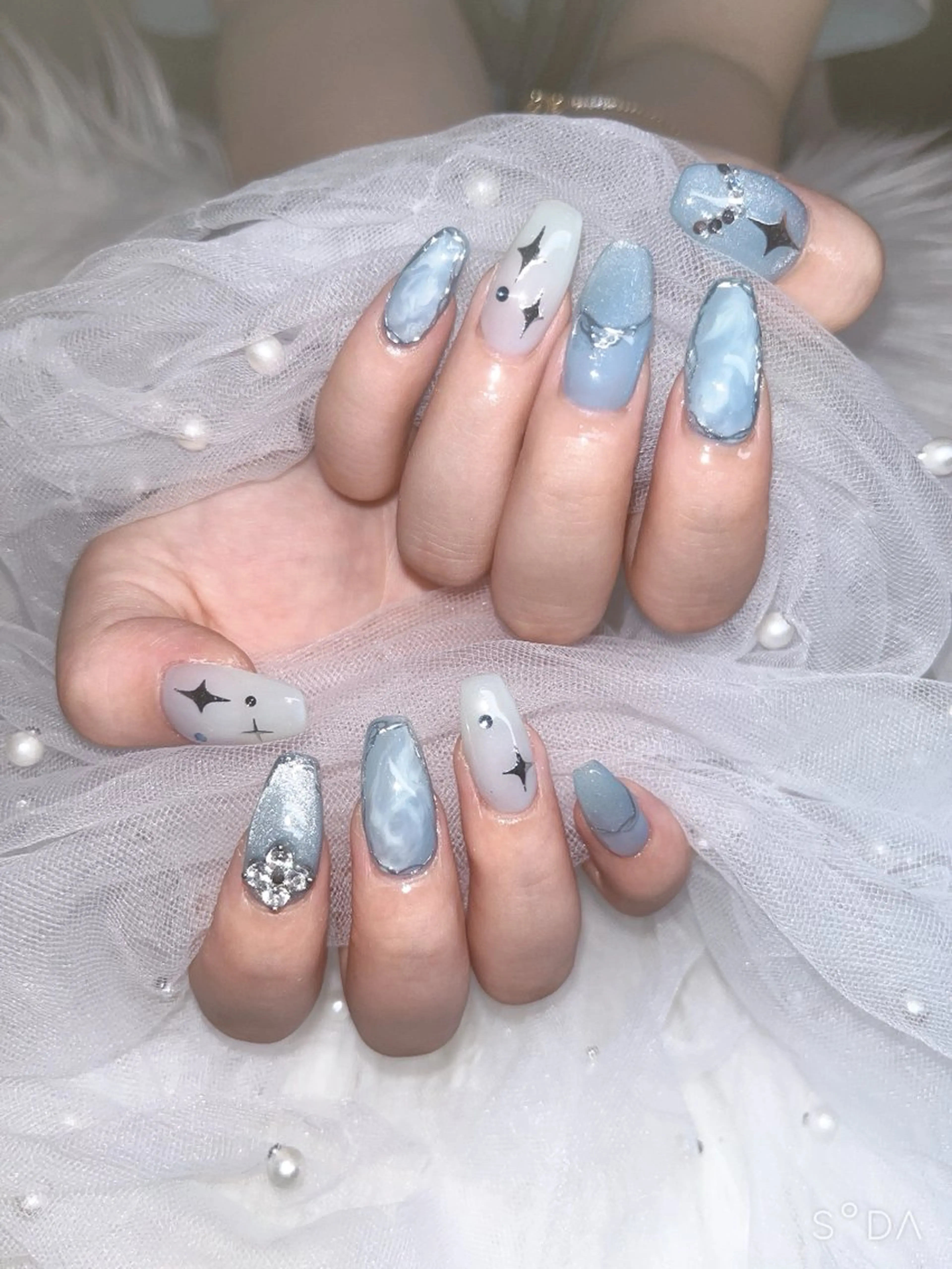 ネイル ハンドネイル CARAT/ Rinaのネイルデザイン